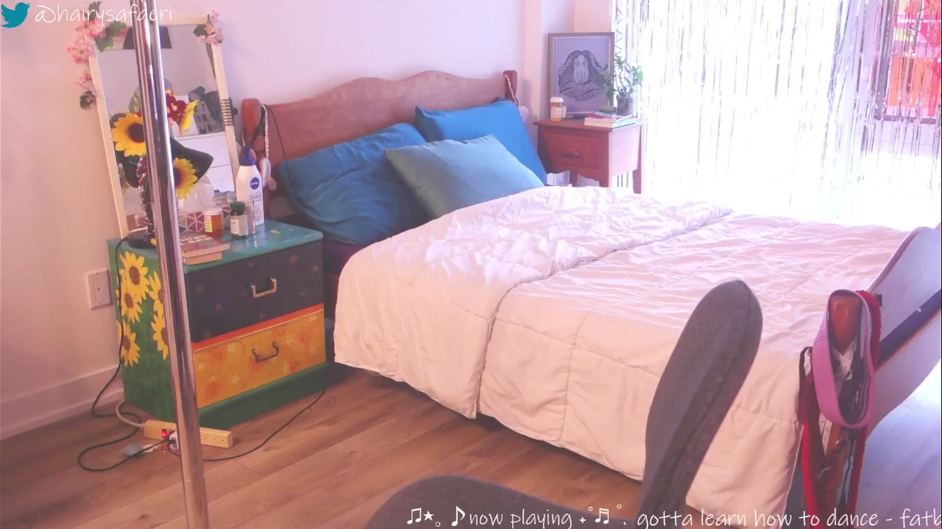 Gallery image thumbnail from HairySafaeri's myfreecams stream on, 03/20/2025, 16:01 image 4 of 20