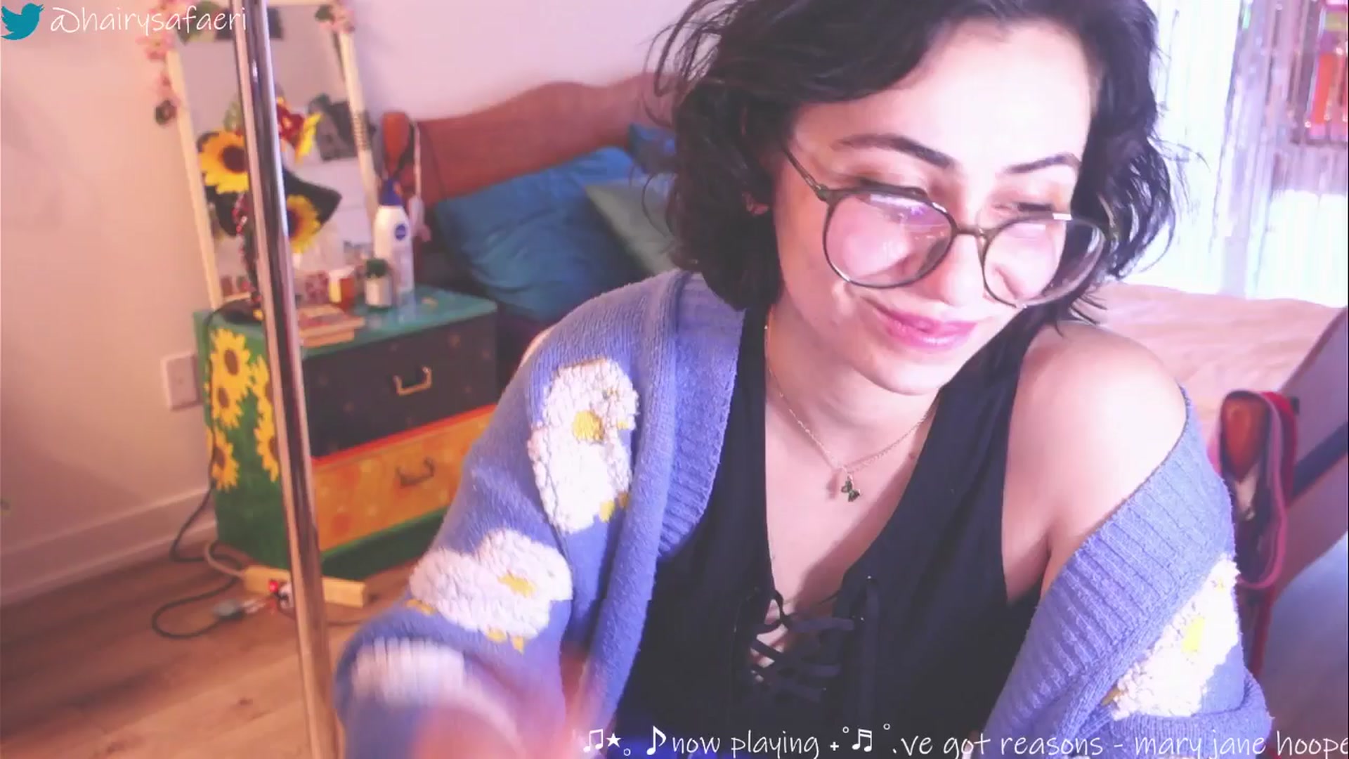 Gallery image thumbnail from HairySafaeri's myfreecams stream on, 03/20/2025, 16:01 image 19 of 20