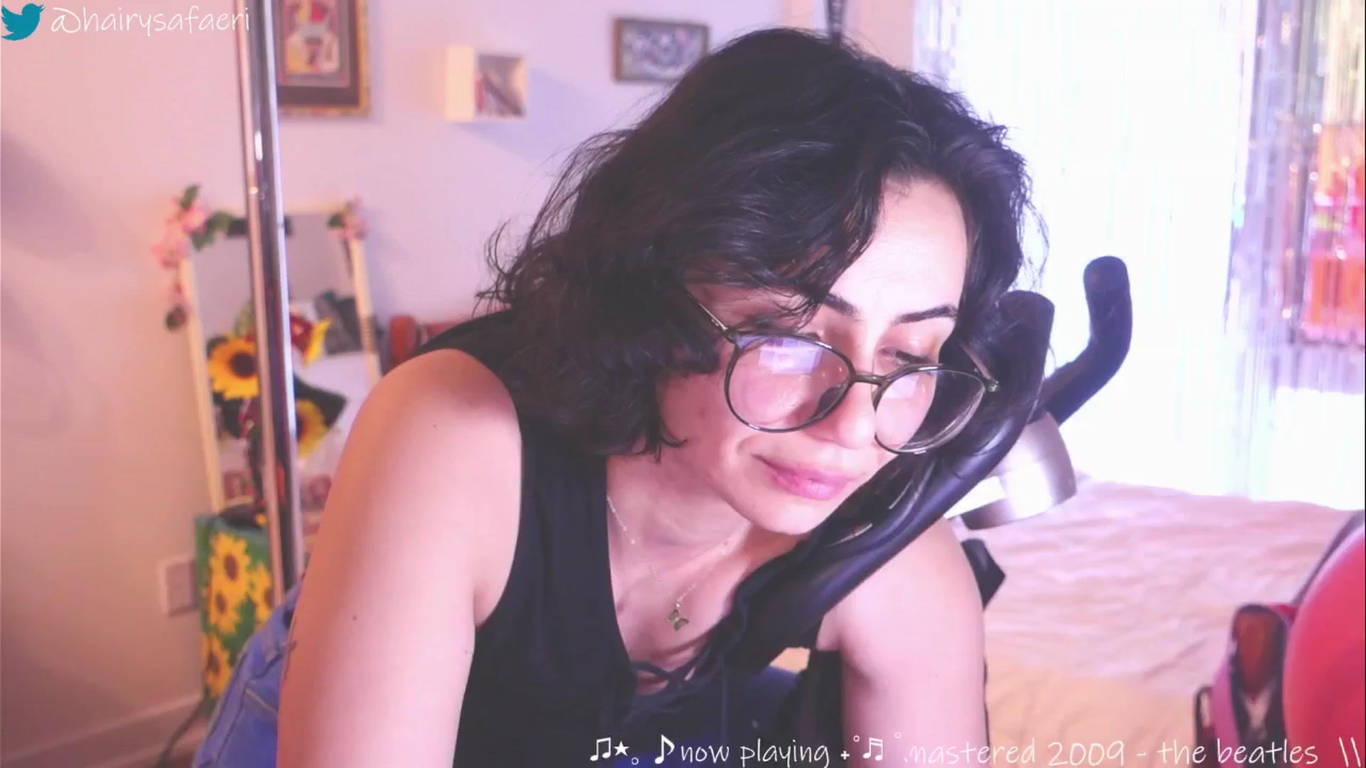 Gallery image thumbnail from HairySafaeri's myfreecams stream on, 03/20/2025, 16:43 image 15 of 20