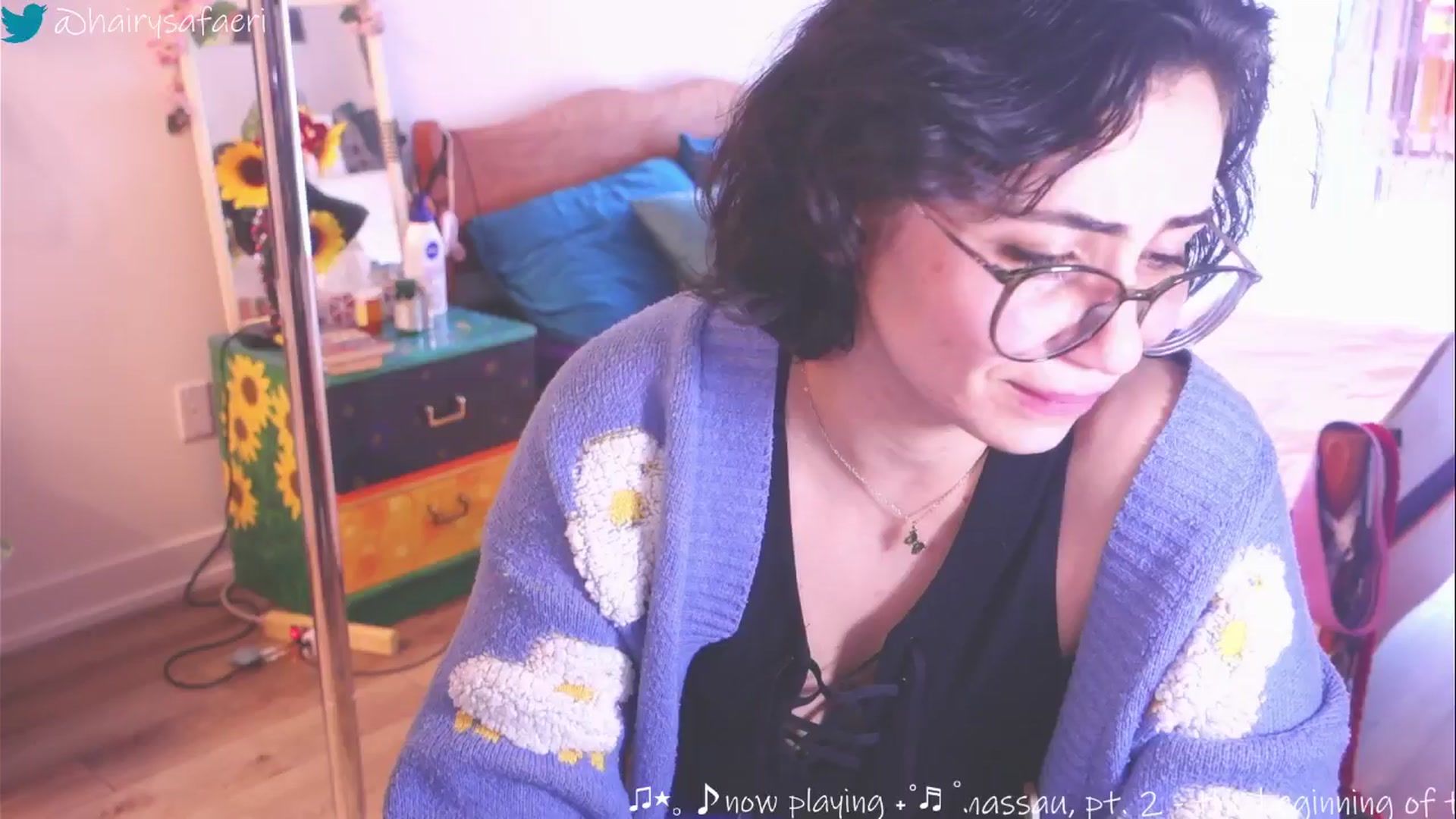 Gallery image thumbnail from HairySafaeri's myfreecams stream on, 03/20/2025, 16:43 image 2 of 20