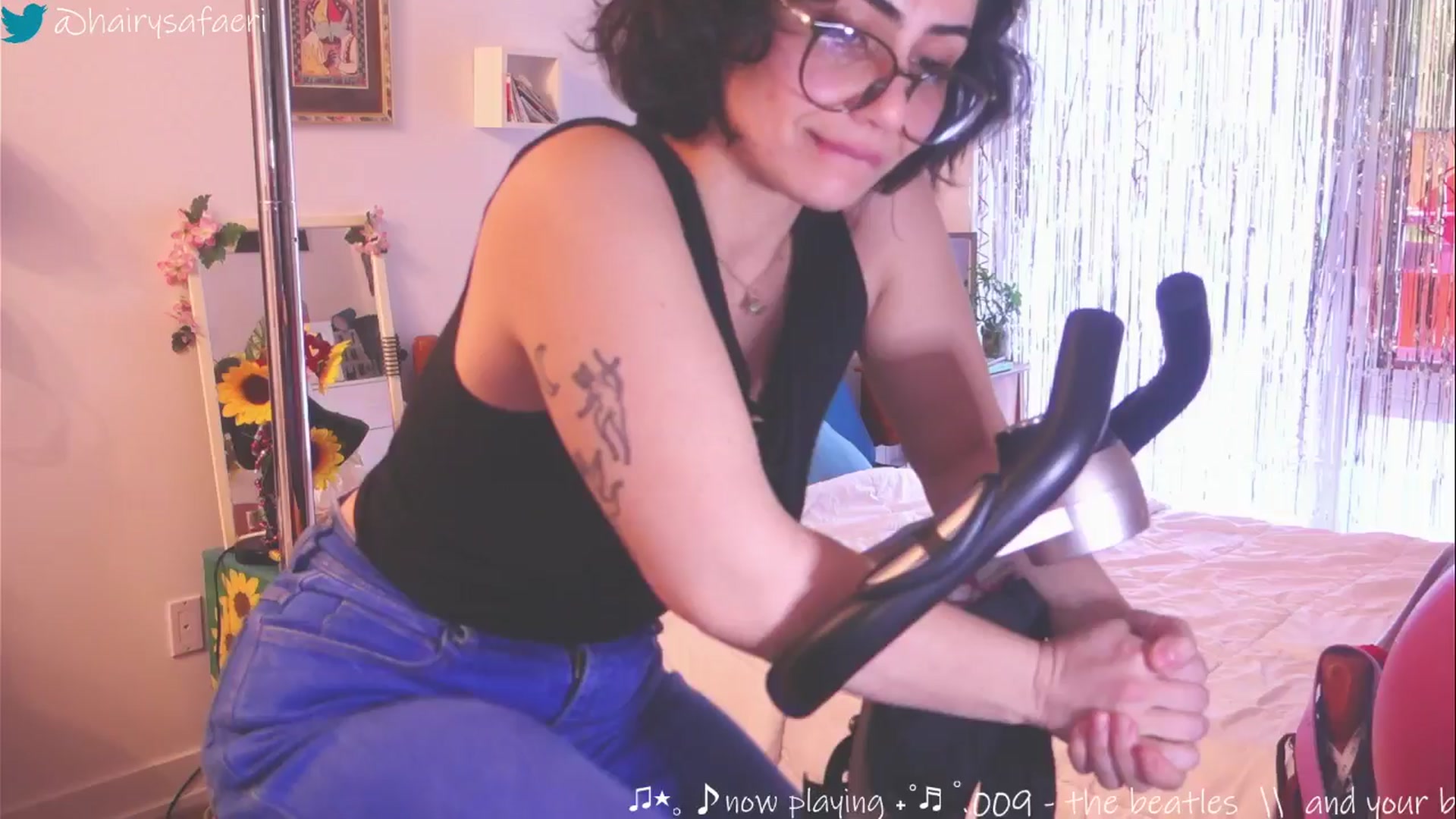 Gallery image thumbnail from HairySafaeri's myfreecams stream on, 03/20/2025, 16:43 image 19 of 20