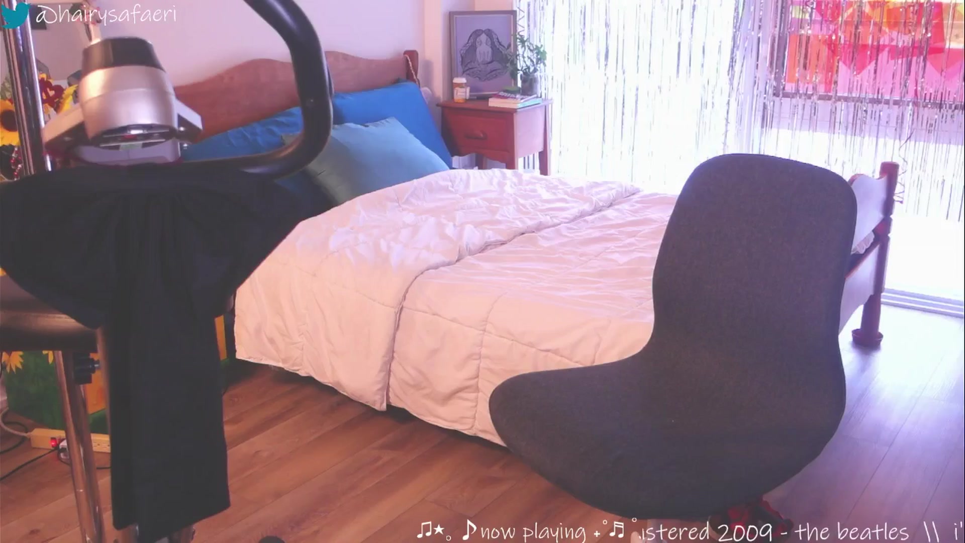 Gallery image thumbnail from HairySafaeri's myfreecams stream on, 03/20/2025, 16:43 image 12 of 20