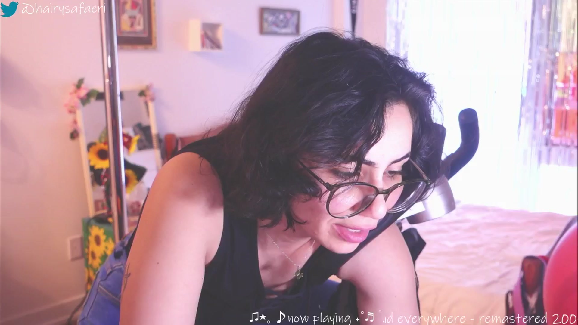Gallery image thumbnail from HairySafaeri's myfreecams stream on, 03/20/2025, 16:43 image 14 of 20