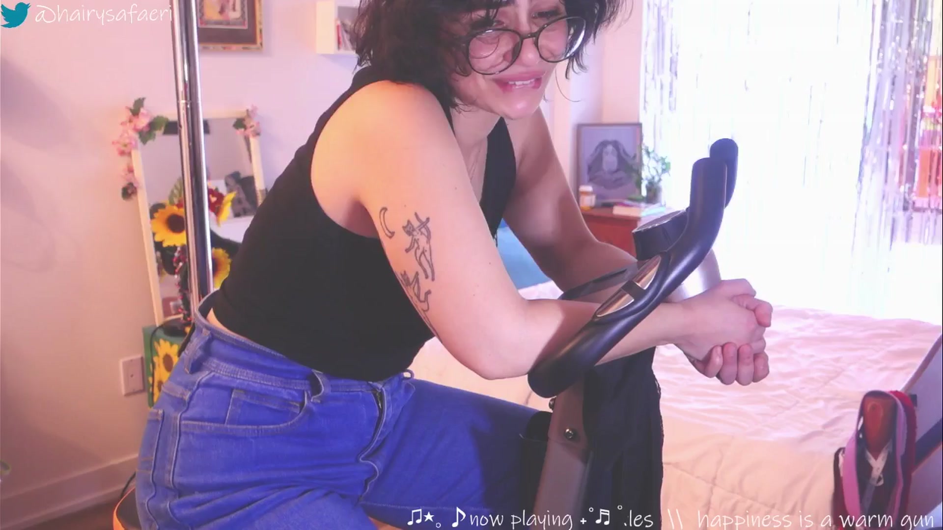 Gallery image thumbnail from HairySafaeri's myfreecams stream on, 03/20/2025, 18:09 image 8 of 20