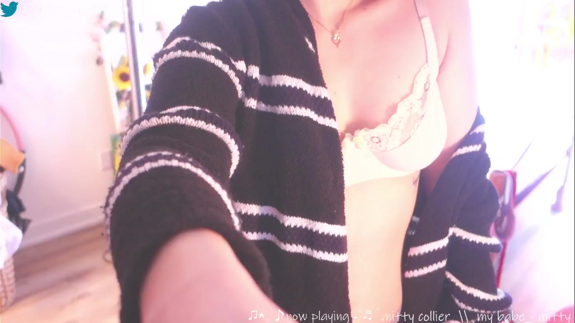 Gallery image thumbnail from HairySafaeri's myfreecams stream on, 03/24/2025, 16:23 image 11 of 20