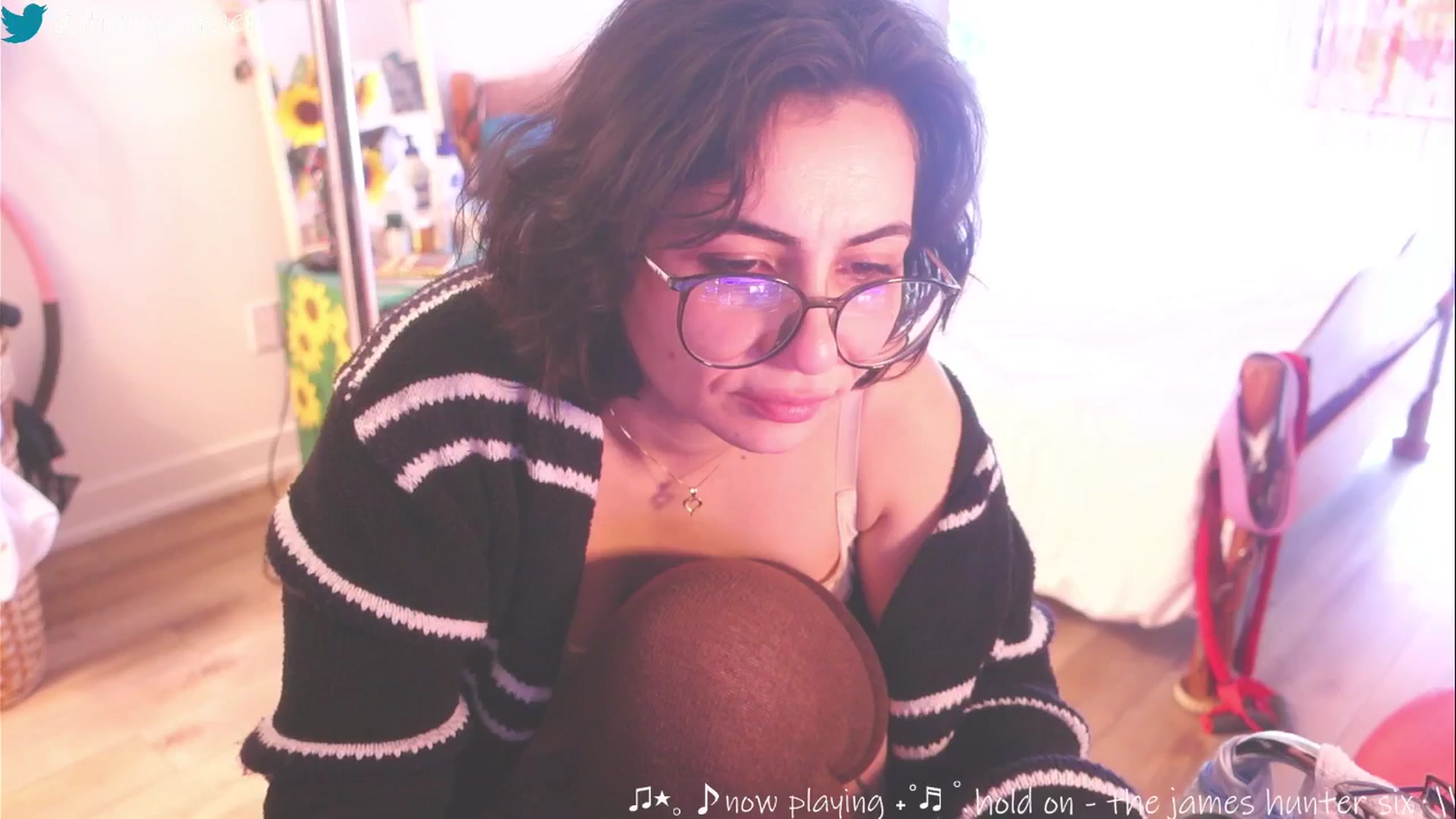 Gallery image thumbnail from HairySafaeri's myfreecams stream on, 03/24/2025, 20:17 image 4 of 20