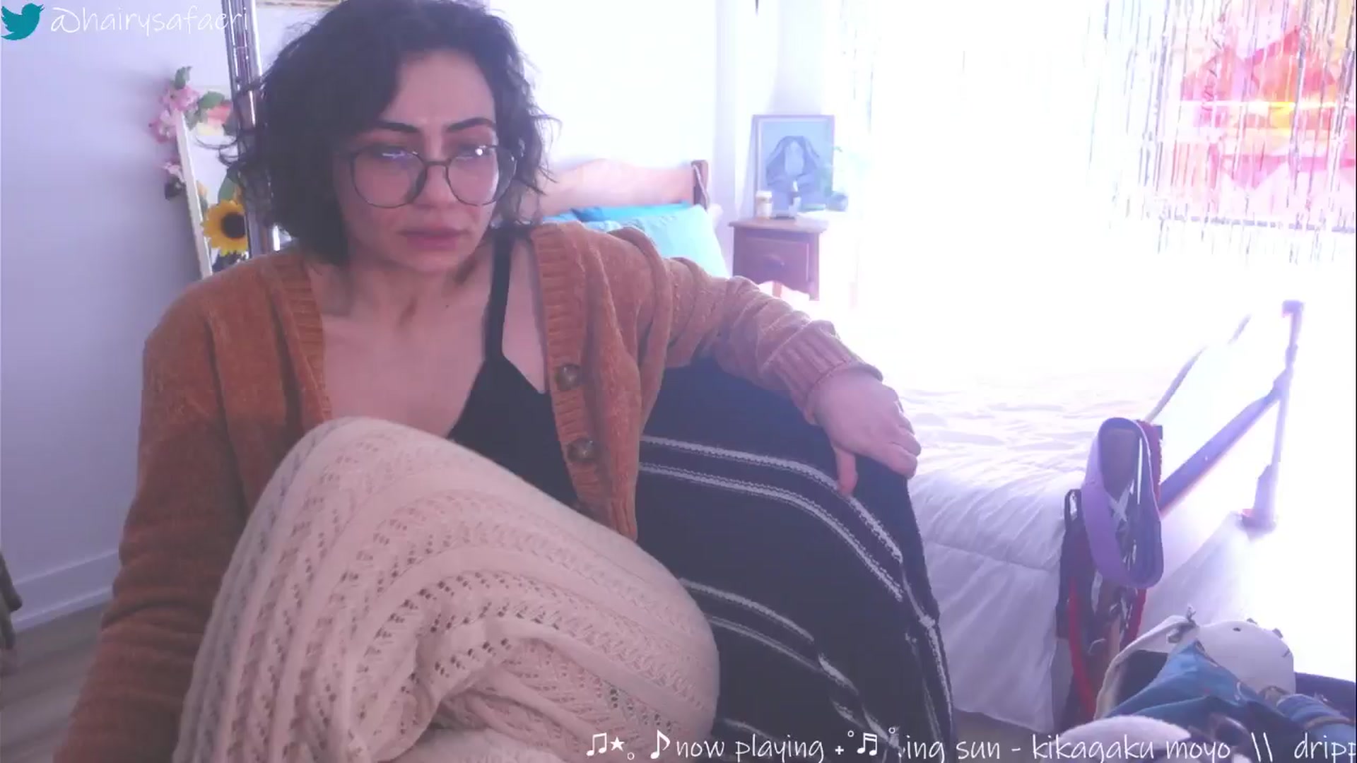 Gallery image thumbnail from HairySafaeri's myfreecams stream on, 03/26/2025, 17:16 image 5 of 20