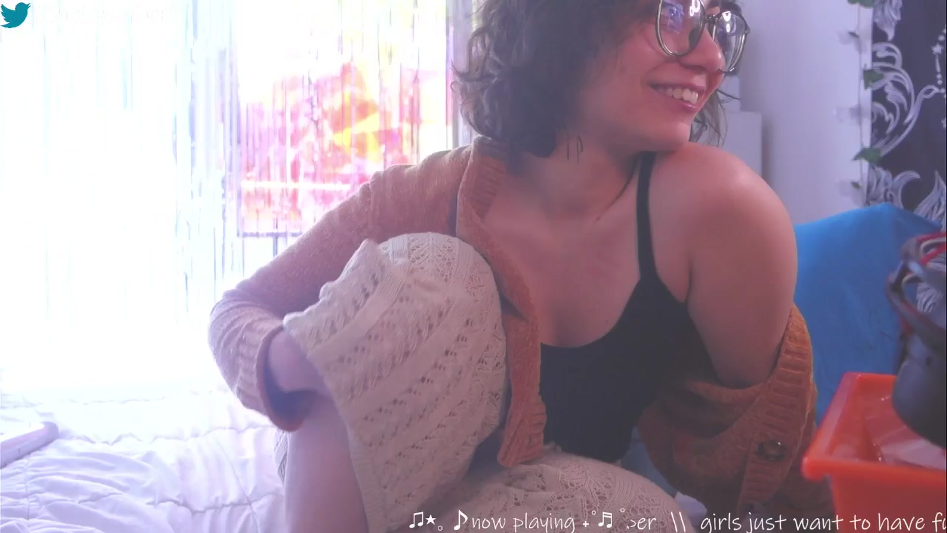 Gallery image thumbnail from HairySafaeri's myfreecams stream on, 03/26/2025, 20:09 image 1 of 20