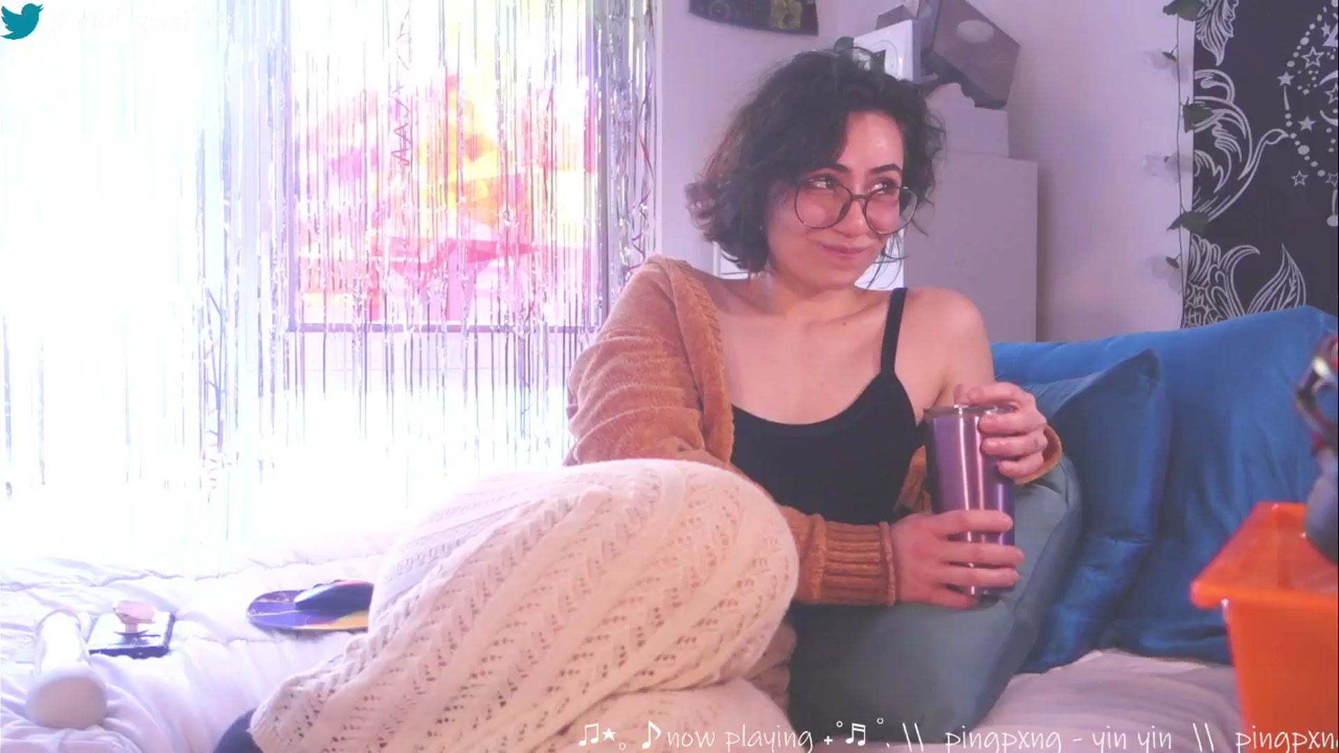 Gallery image thumbnail from HairySafaeri's myfreecams stream on, 03/26/2025, 20:09 image 4 of 20