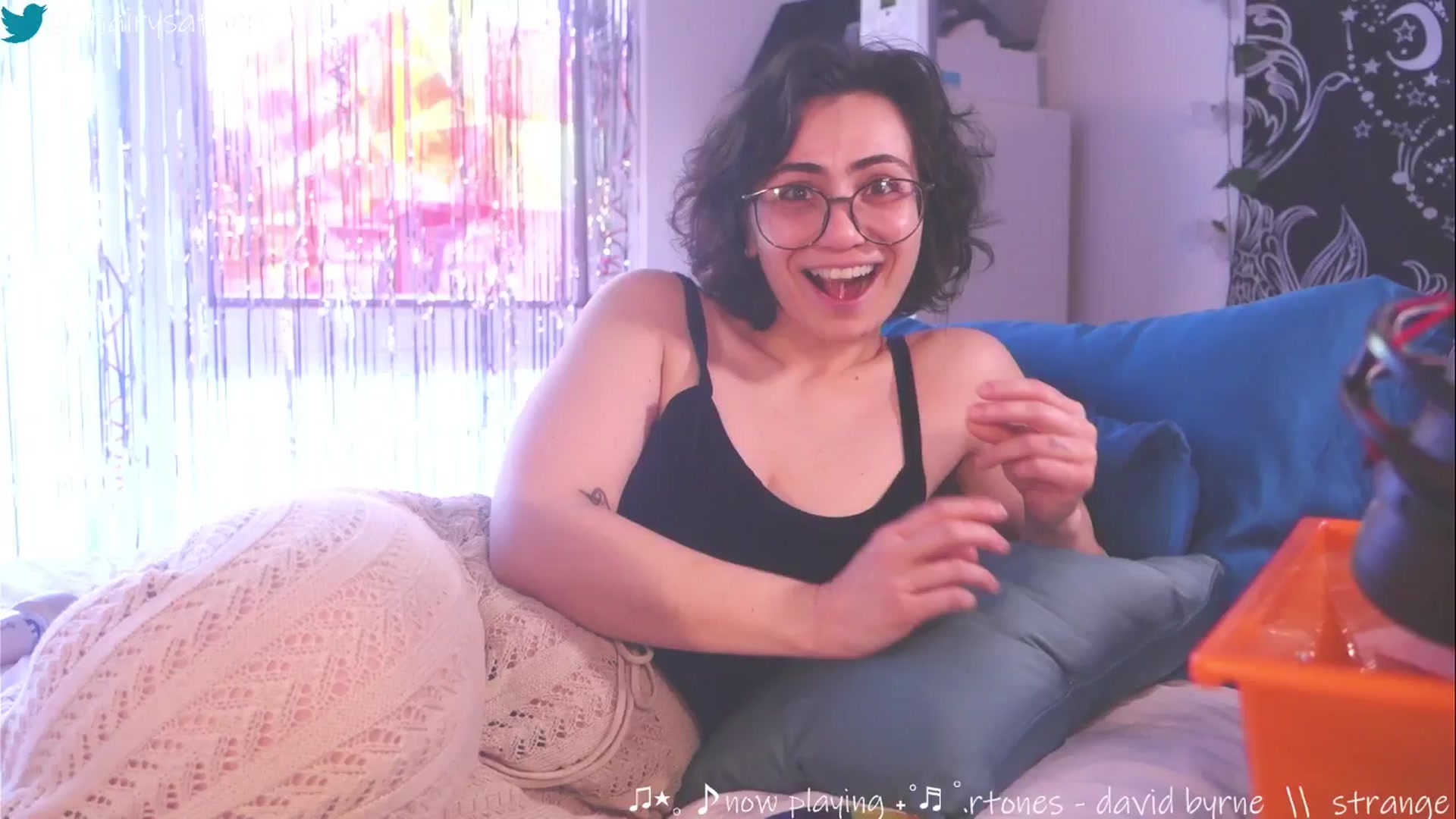Gallery image thumbnail from HairySafaeri's myfreecams stream on, 03/26/2025, 20:09 image 18 of 20