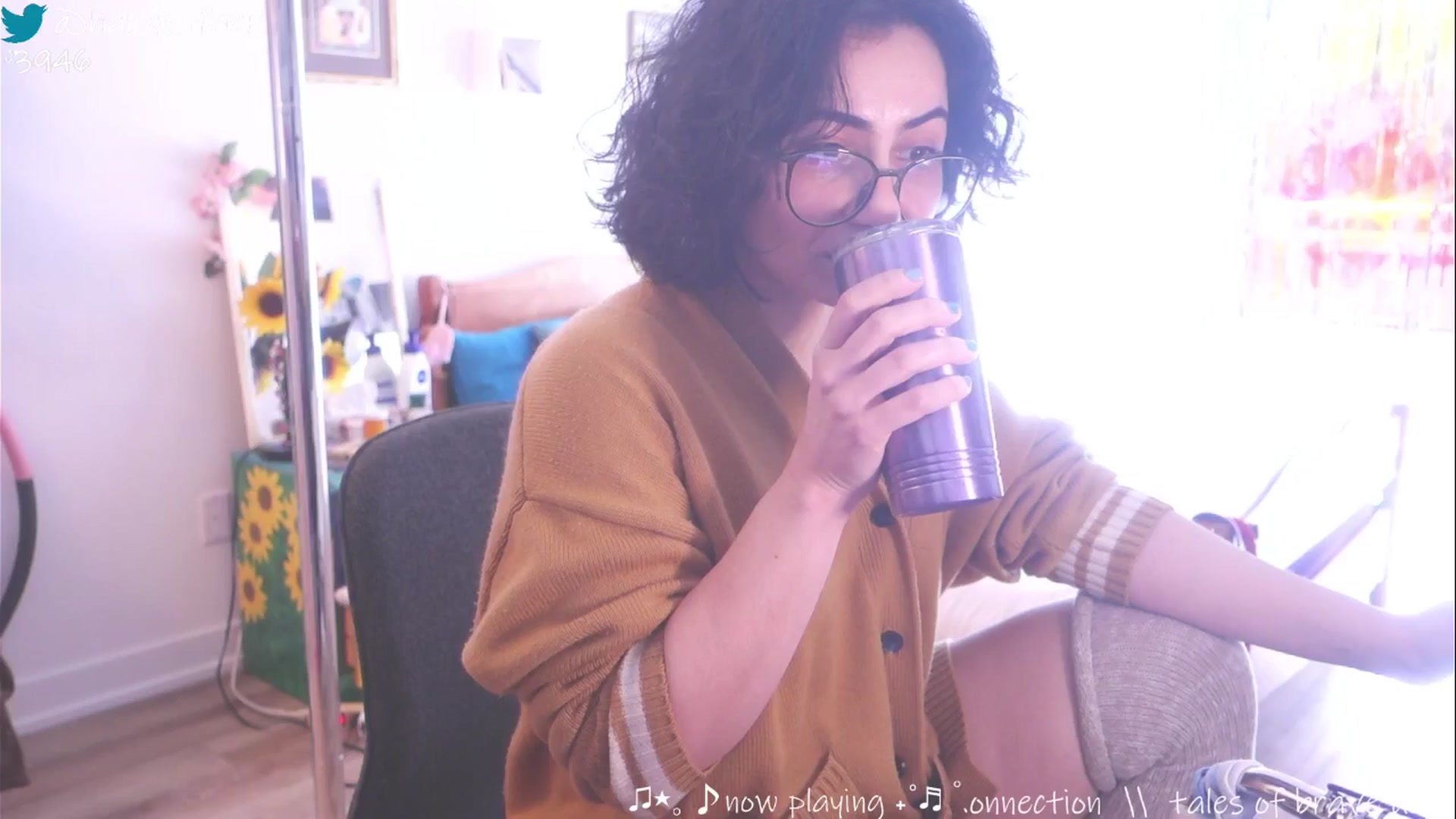 Gallery image thumbnail from HairySafaeri's myfreecams stream on, 04/03/2025, 18:21 image 2 of 20