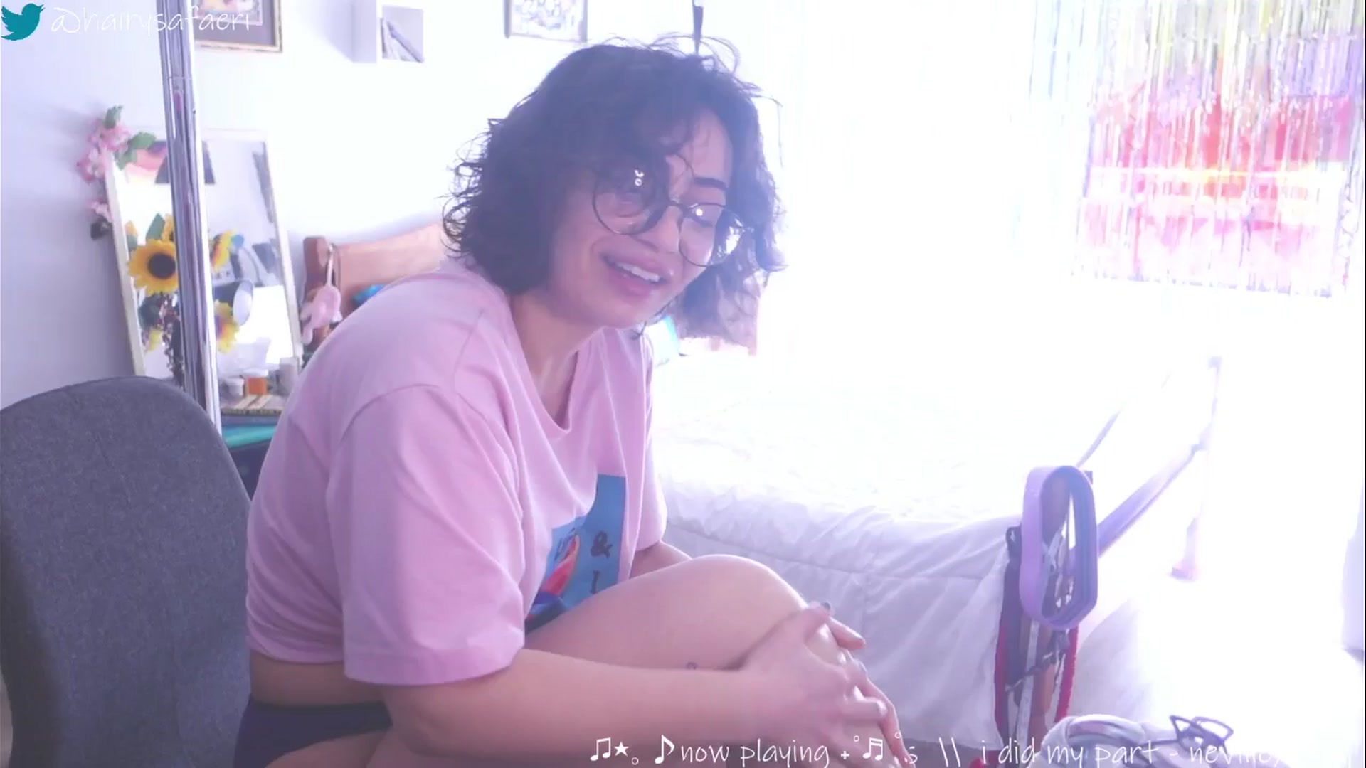 Gallery image thumbnail from HairySafaeri's myfreecams stream on, 04/07/2025, 14:34 image 2 of 20