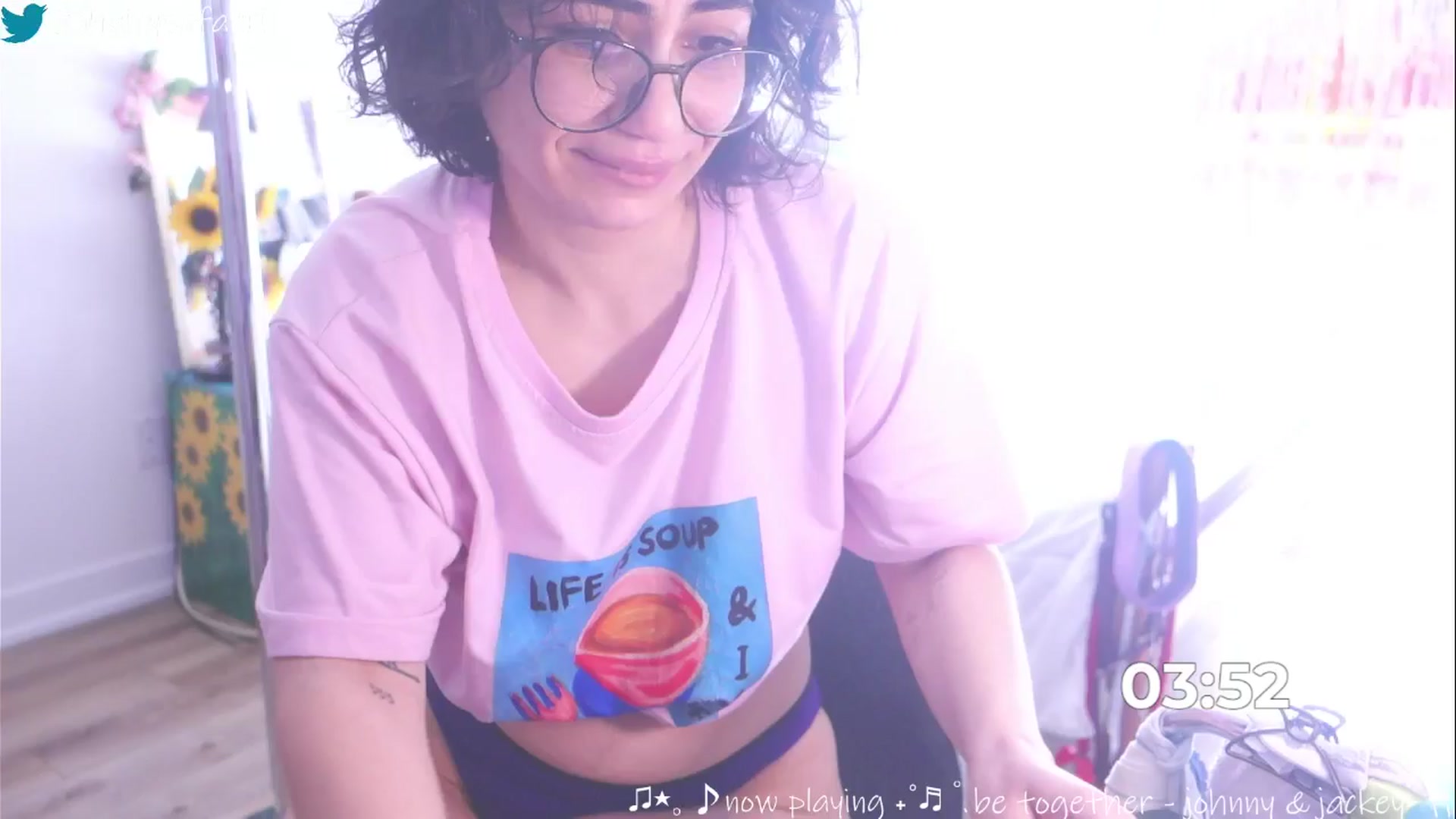 Gallery image thumbnail from HairySafaeri's myfreecams stream on, 04/07/2025, 14:34 image 17 of 20