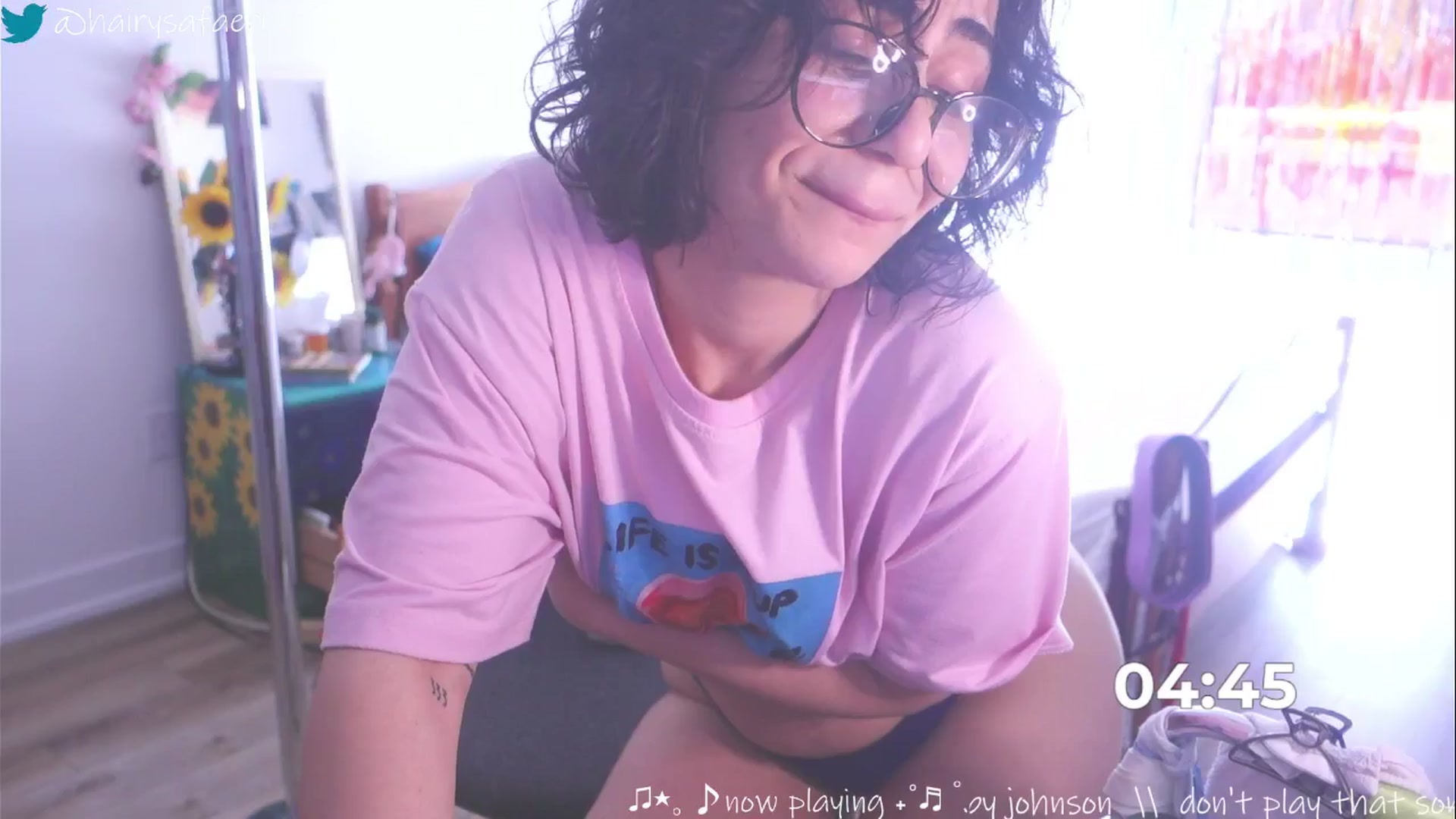 Gallery image thumbnail from HairySafaeri's myfreecams stream on, 04/07/2025, 16:05 image 20 of 20