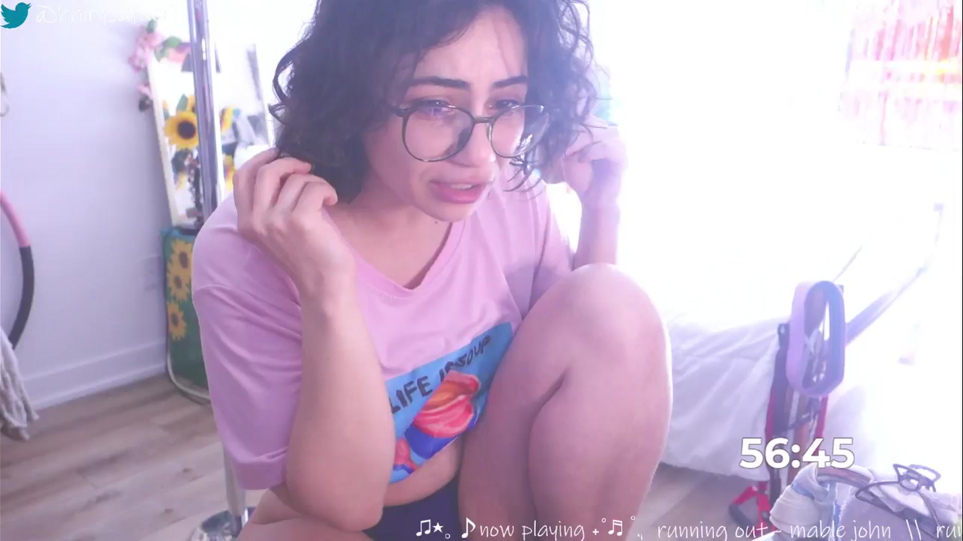 Gallery image thumbnail from HairySafaeri's myfreecams stream on, 04/07/2025, 16:05 image 7 of 20