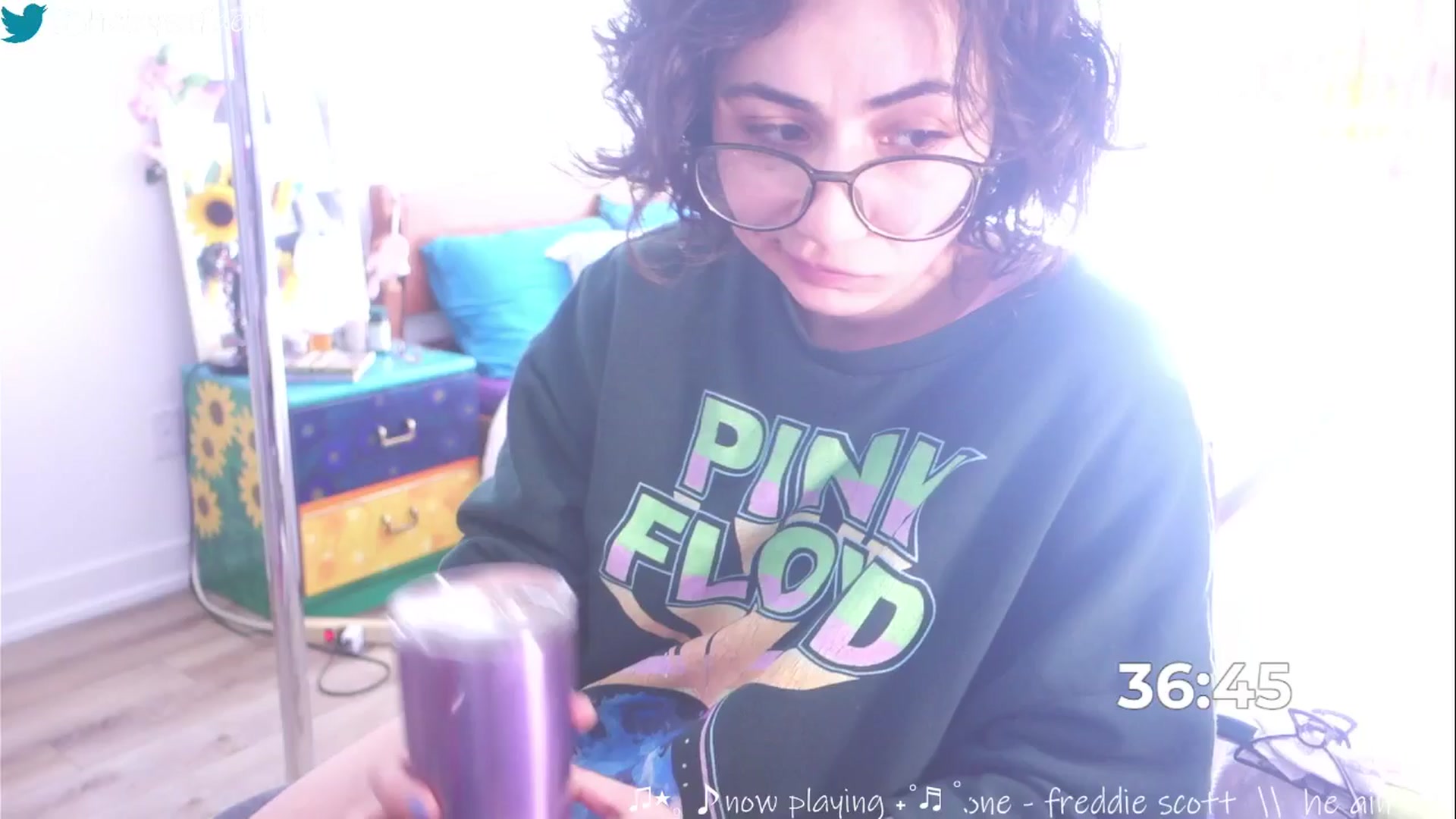 Gallery image thumbnail from HairySafaeri's myfreecams stream on, 04/07/2025, 16:05 image 12 of 20
