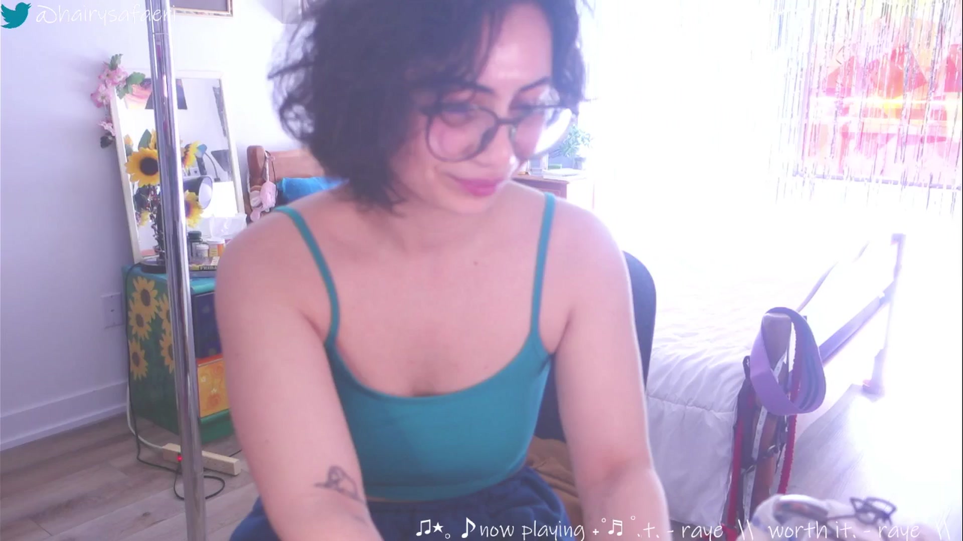 Gallery image thumbnail from HairySafaeri's myfreecams stream on, 04/08/2025, 15:48 image 5 of 20