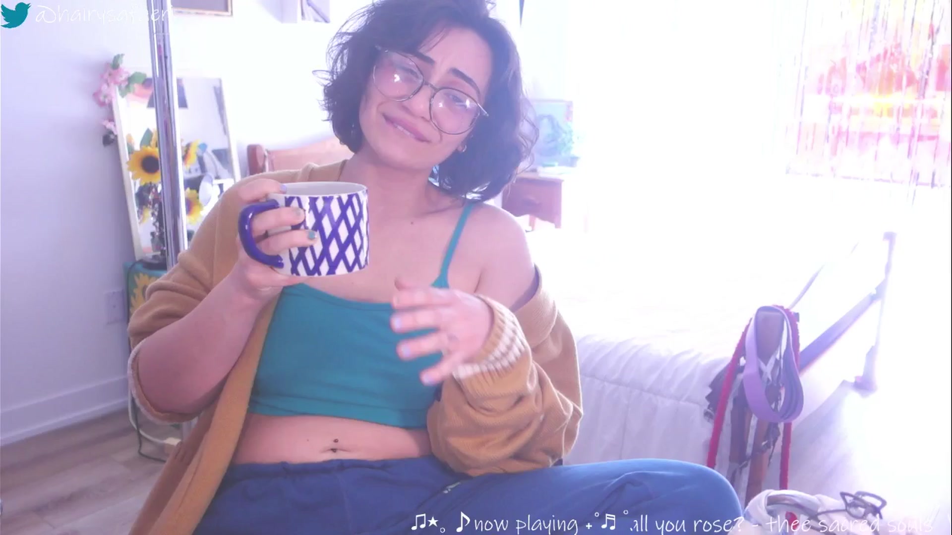 Gallery image thumbnail from HairySafaeri's myfreecams stream on, 04/08/2025, 15:48 image 17 of 20