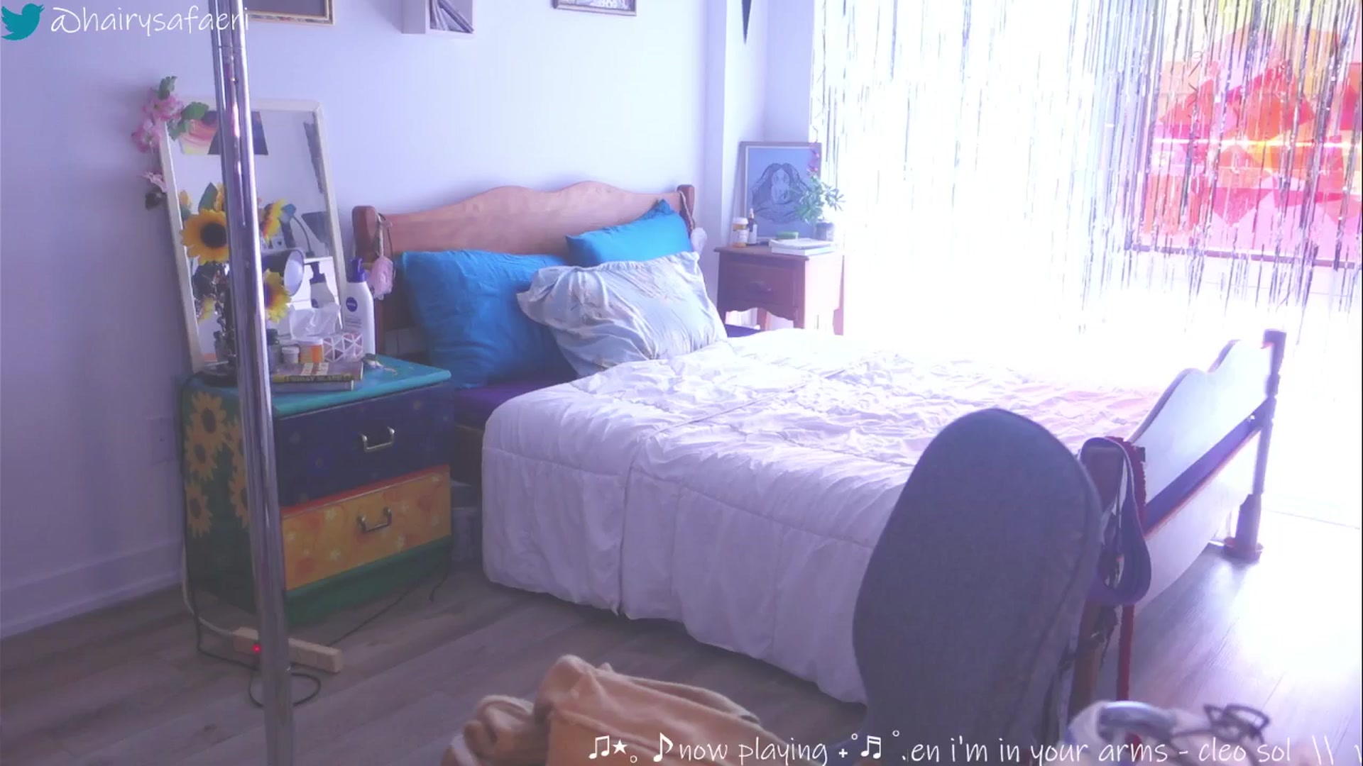 Gallery image thumbnail from HairySafaeri's myfreecams stream on, 04/08/2025, 15:48 image 20 of 20