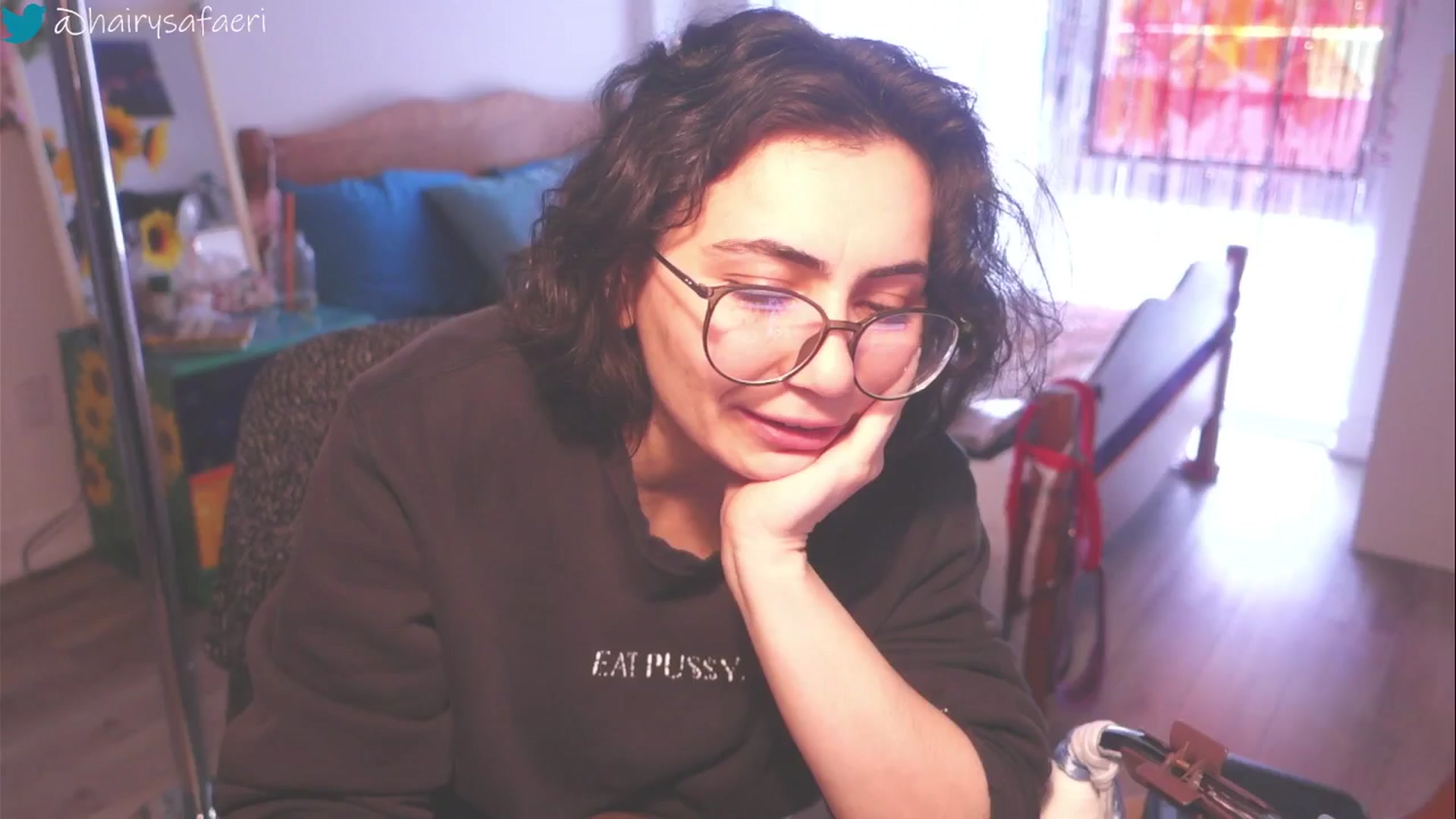 Gallery image thumbnail from HairySafaeri's myfreecams stream on, 04/16/2025, 15:09 image 17 of 20