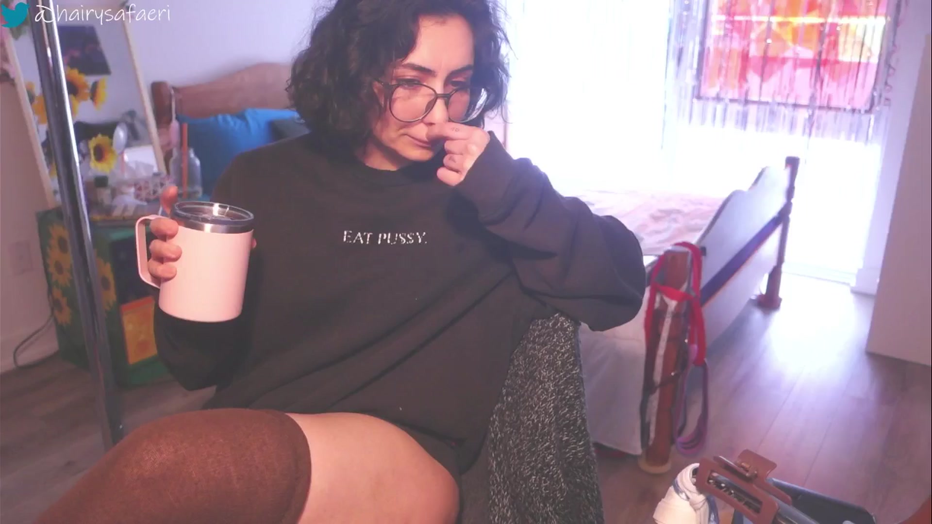 Gallery image thumbnail from HairySafaeri's myfreecams stream on, 04/16/2025, 15:09 image 15 of 20