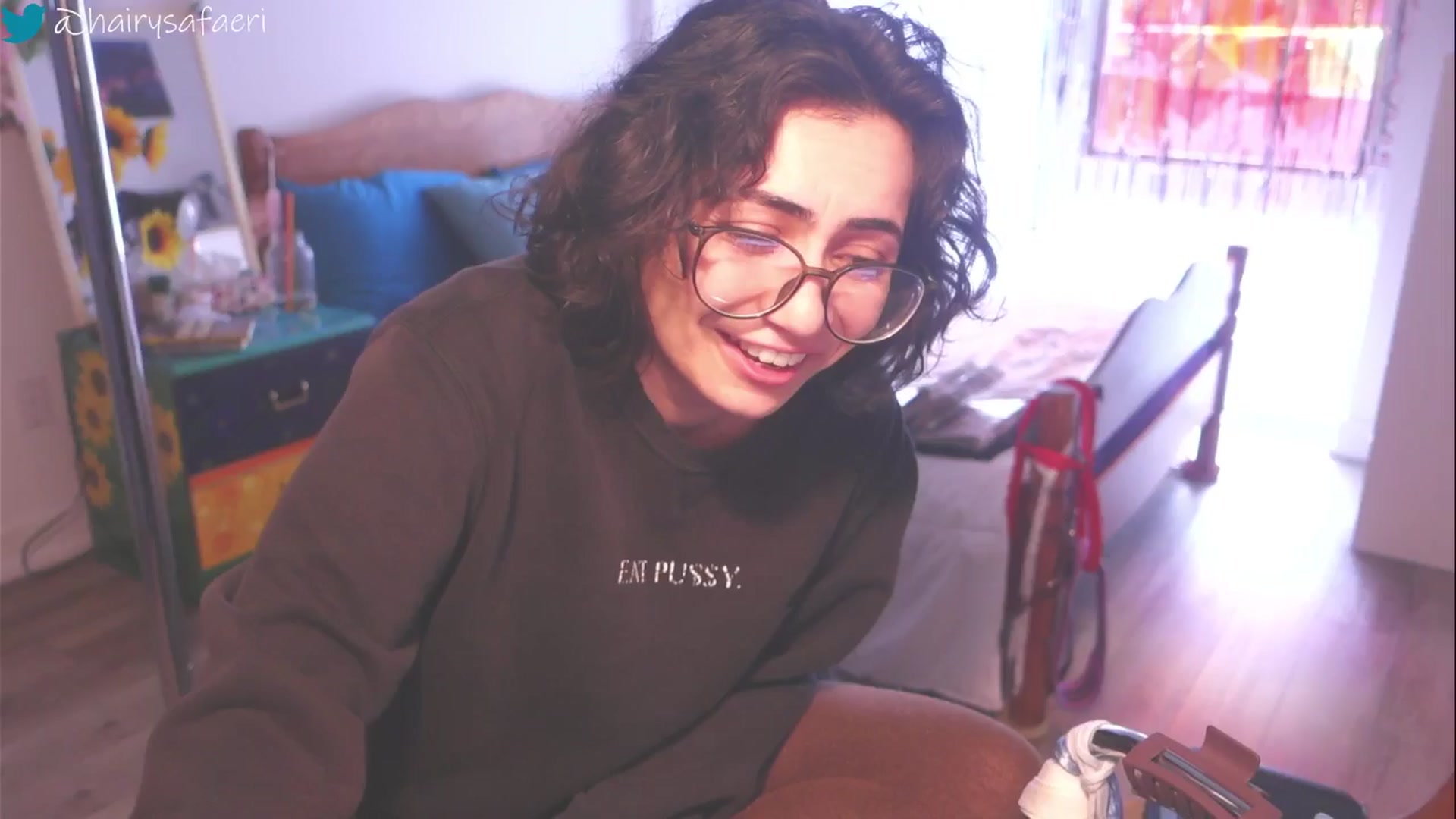 Gallery image thumbnail from HairySafaeri's myfreecams stream on, 04/16/2025, 15:09 image 6 of 20