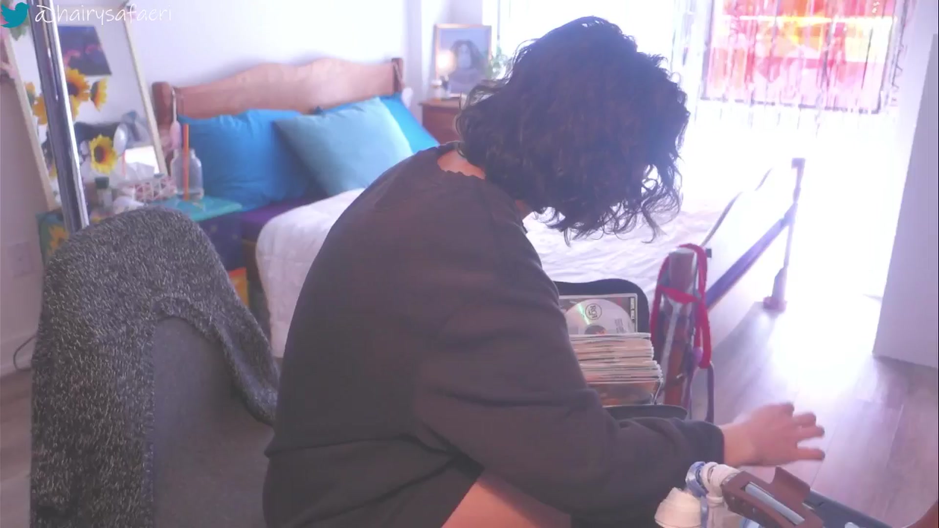 Gallery image thumbnail from HairySafaeri's myfreecams stream on, 04/16/2025, 15:09 image 1 of 20