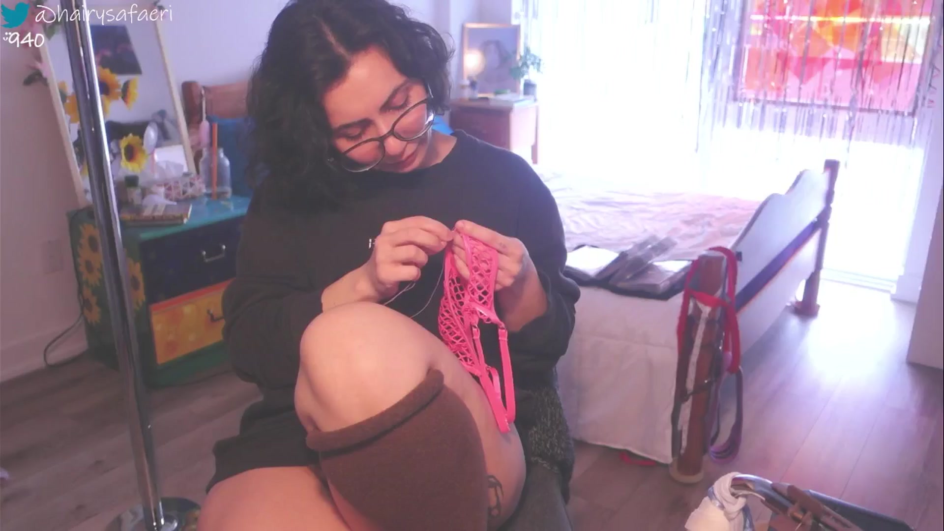 Gallery image thumbnail from HairySafaeri's myfreecams stream on, 04/16/2025, 16:45 image 5 of 20
