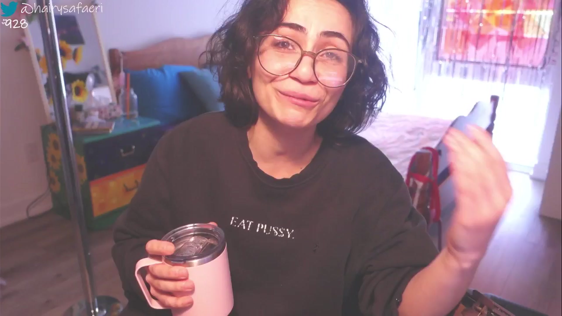 Gallery image thumbnail from HairySafaeri's myfreecams stream on, 04/16/2025, 16:45 image 14 of 20