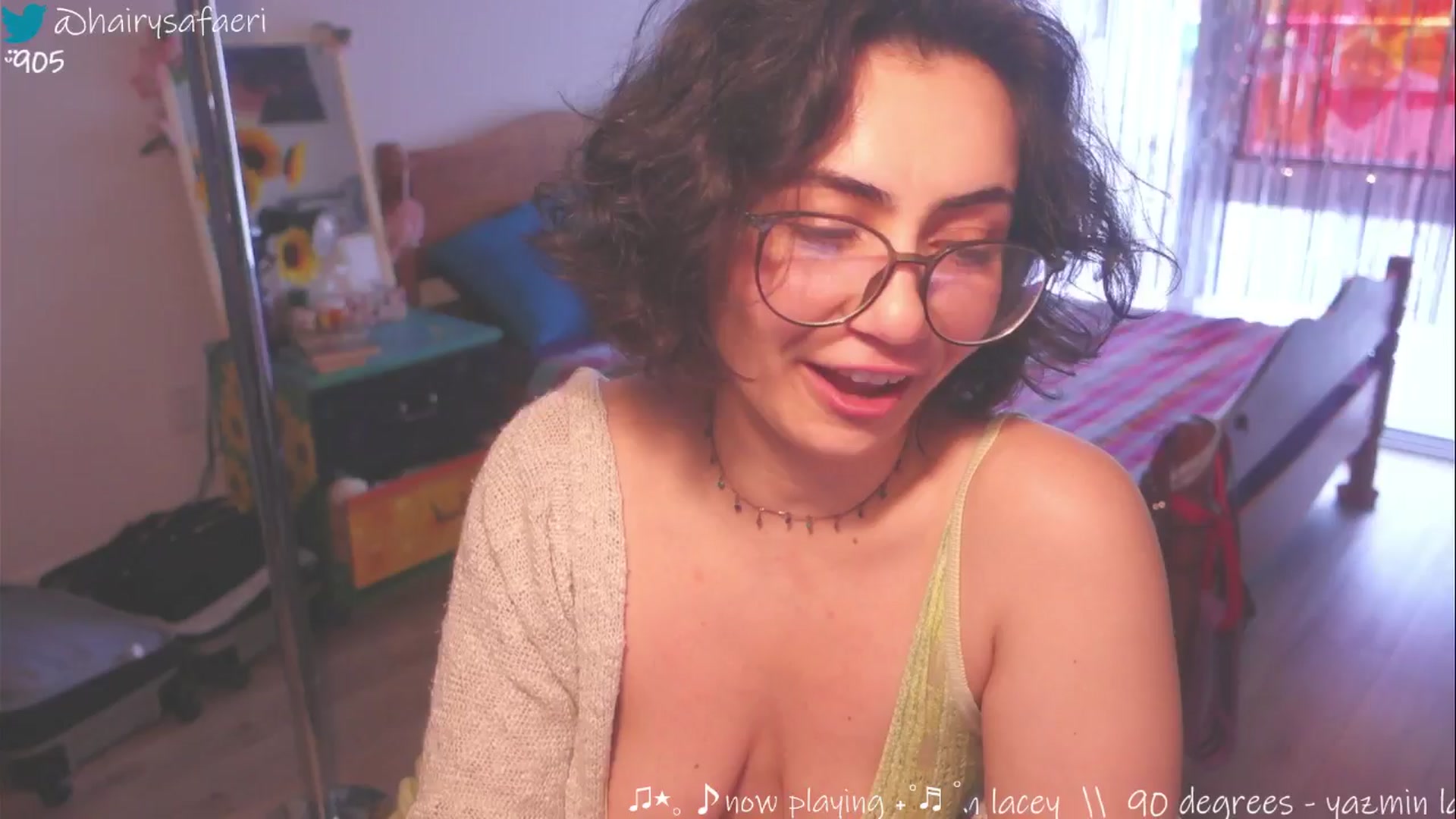 Gallery image thumbnail from HairySafaeri's myfreecams stream on, 04/21/2025, 22:34 image 7 of 20