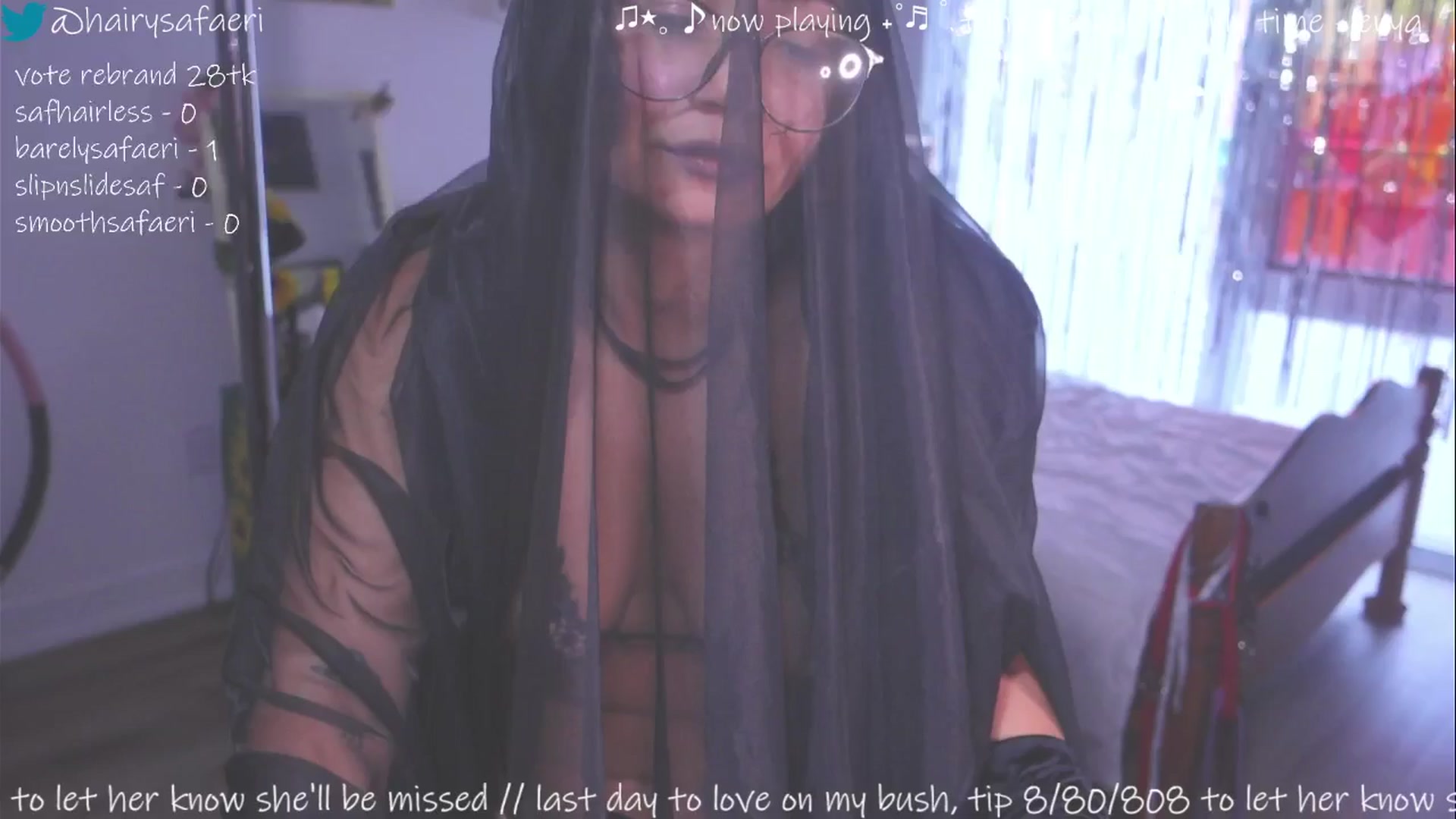 Gallery image thumbnail from HairySafaeri's myfreecams stream on, 05/24/2025, 21:24 image 16 of 20