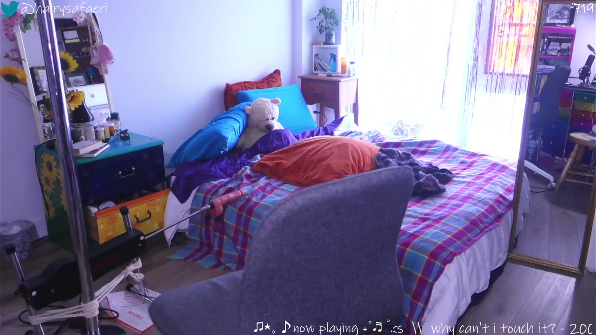 Gallery image thumbnail from HairySafaeri's myfreecams stream on, 08/15/2025, 24:15 image 13 of 20