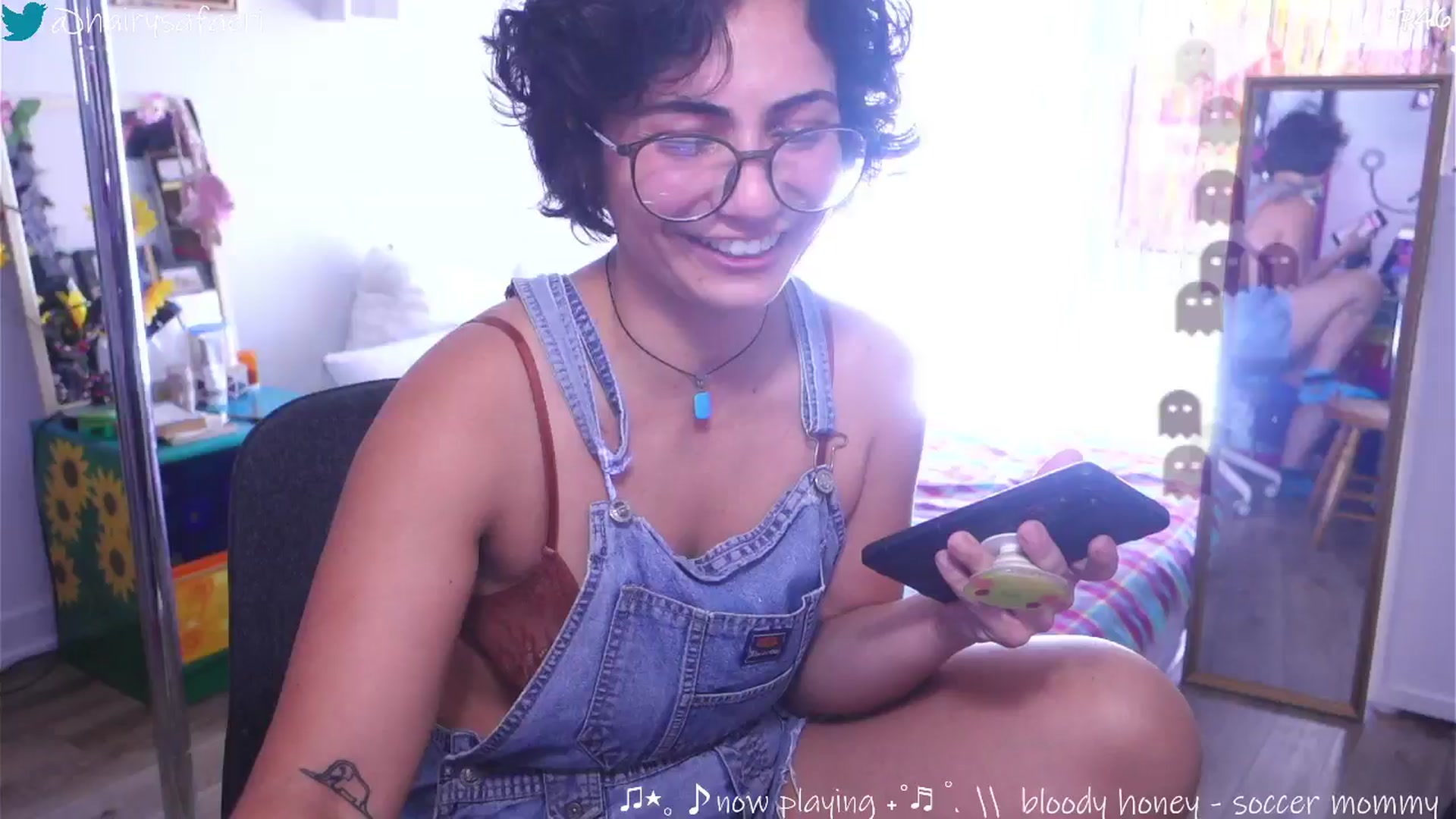 Gallery image thumbnail from HairySafaeri's myfreecams stream on, 08/21/2025, 17:06 image 5 of 20