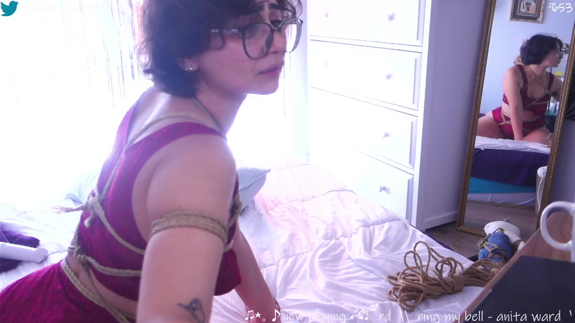 Gallery image thumbnail from HairySafaeri's myfreecams stream on, 09/18/2025, 20:10 image 10 of 20