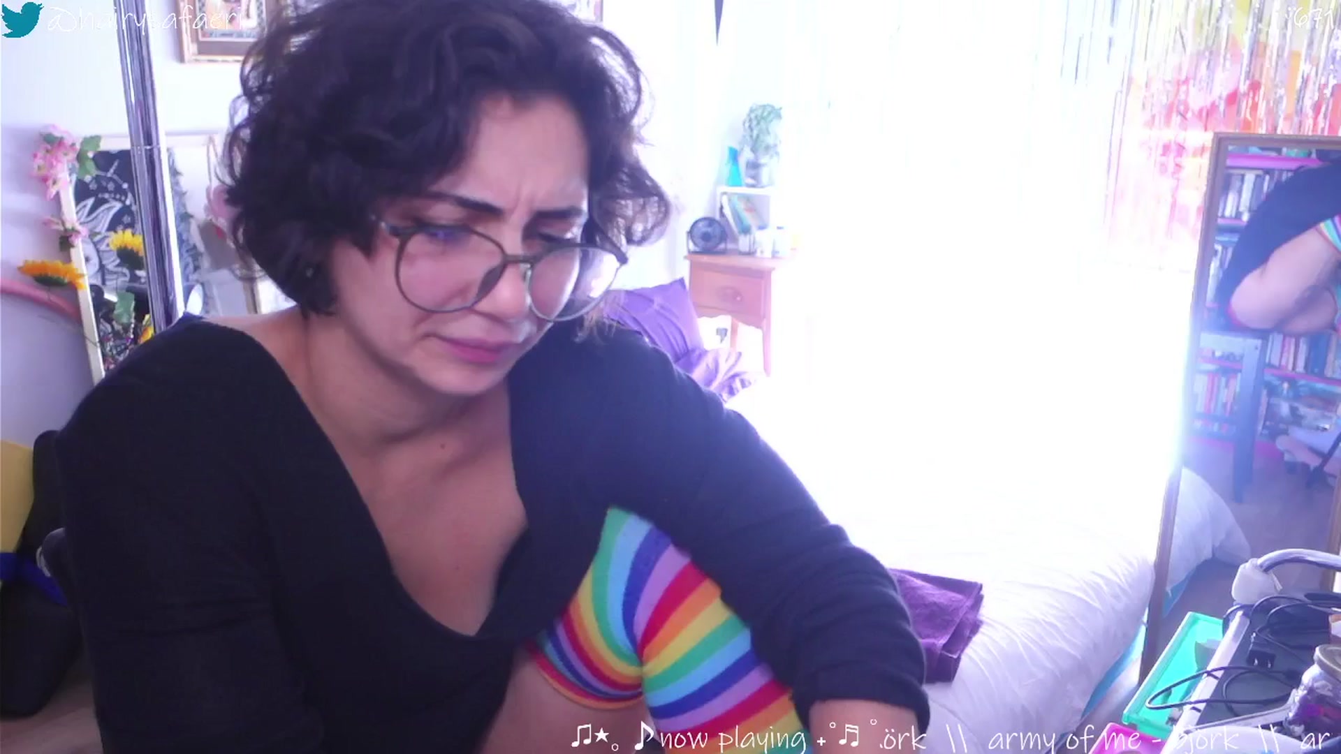 Gallery image thumbnail from HairySafaeri's myfreecams stream on, 09/19/2025, 15:58 image 1 of 20