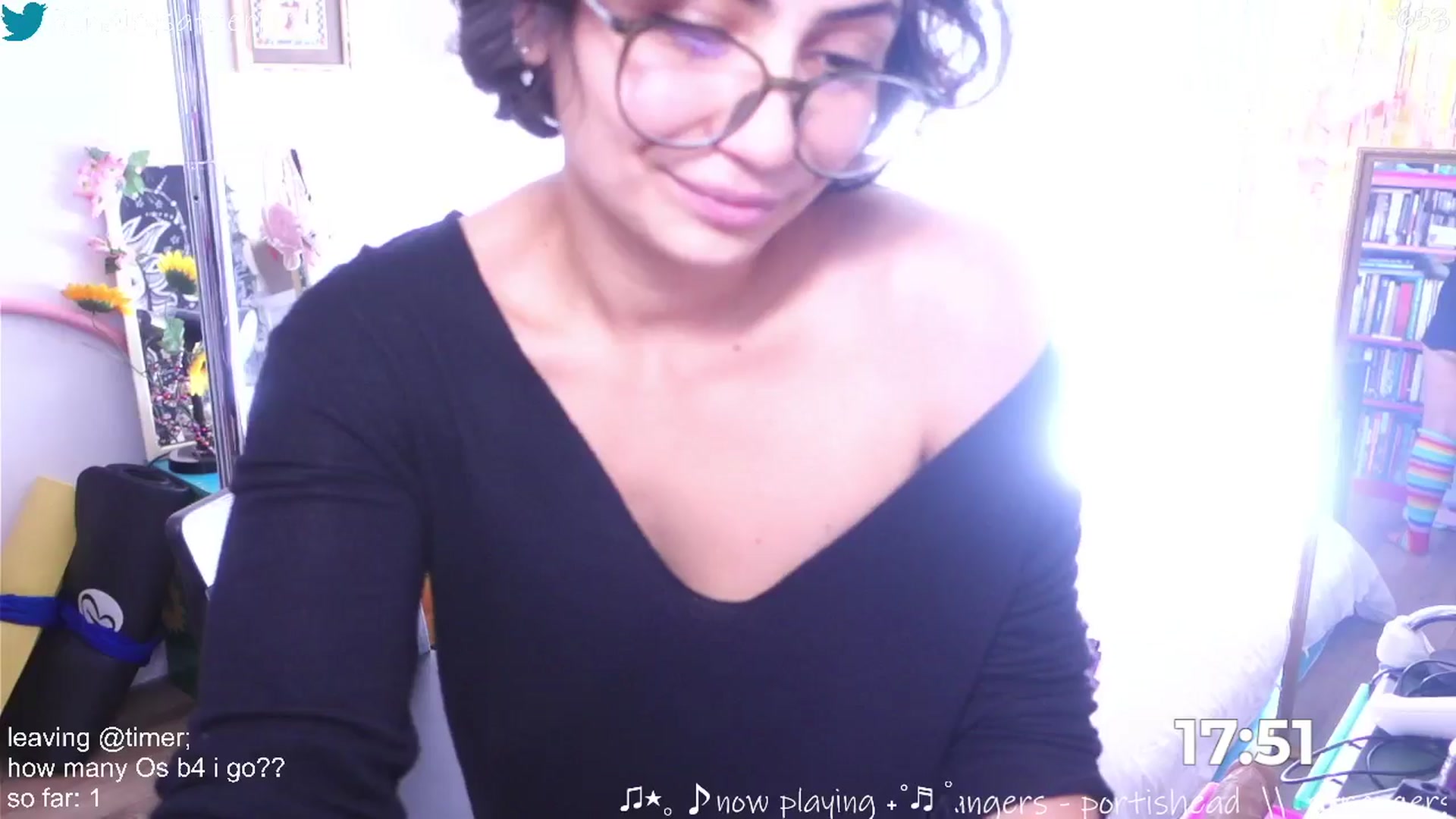 Gallery image thumbnail from HairySafaeri's myfreecams stream on, 09/19/2025, 17:08 image 18 of 20