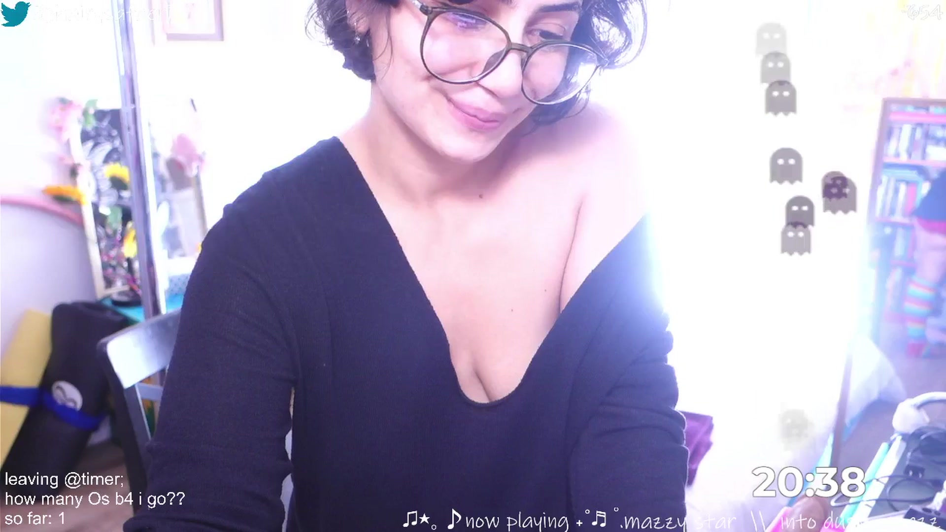 Gallery image thumbnail from HairySafaeri's myfreecams stream on, 09/19/2025, 17:08 image 17 of 20