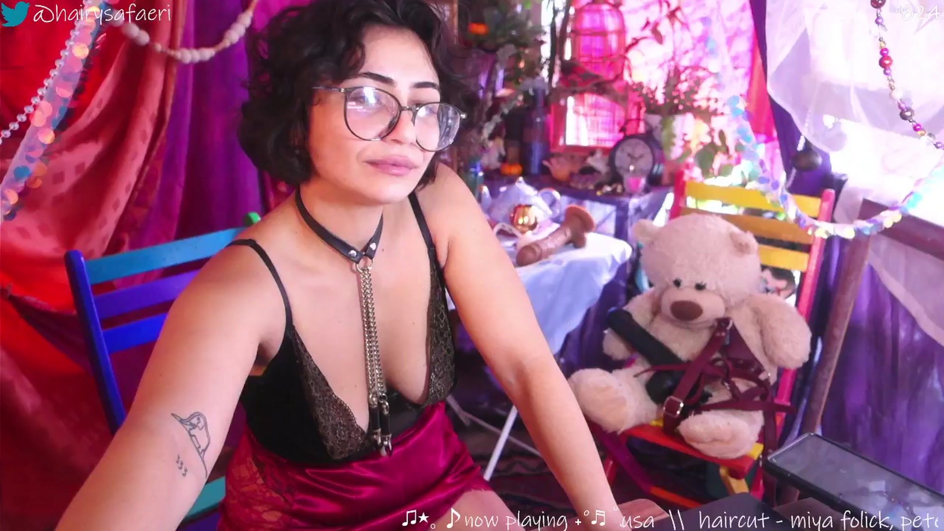 Gallery image thumbnail from HairySafaeri's myfreecams stream on, 09/23/2025, 19:16 image 1 of 20