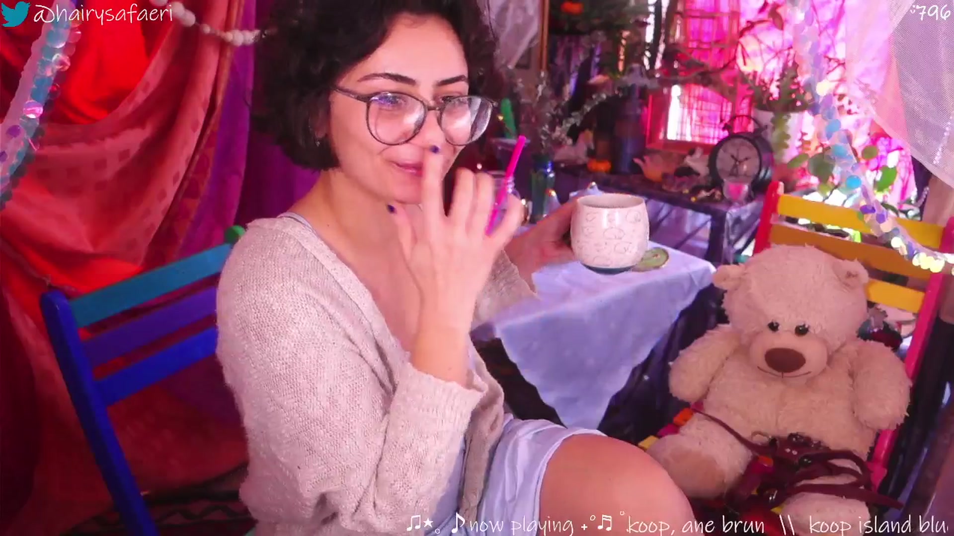 Gallery image thumbnail from HairySafaeri's myfreecams stream on, 09/24/2025, 14:53 image 8 of 20
