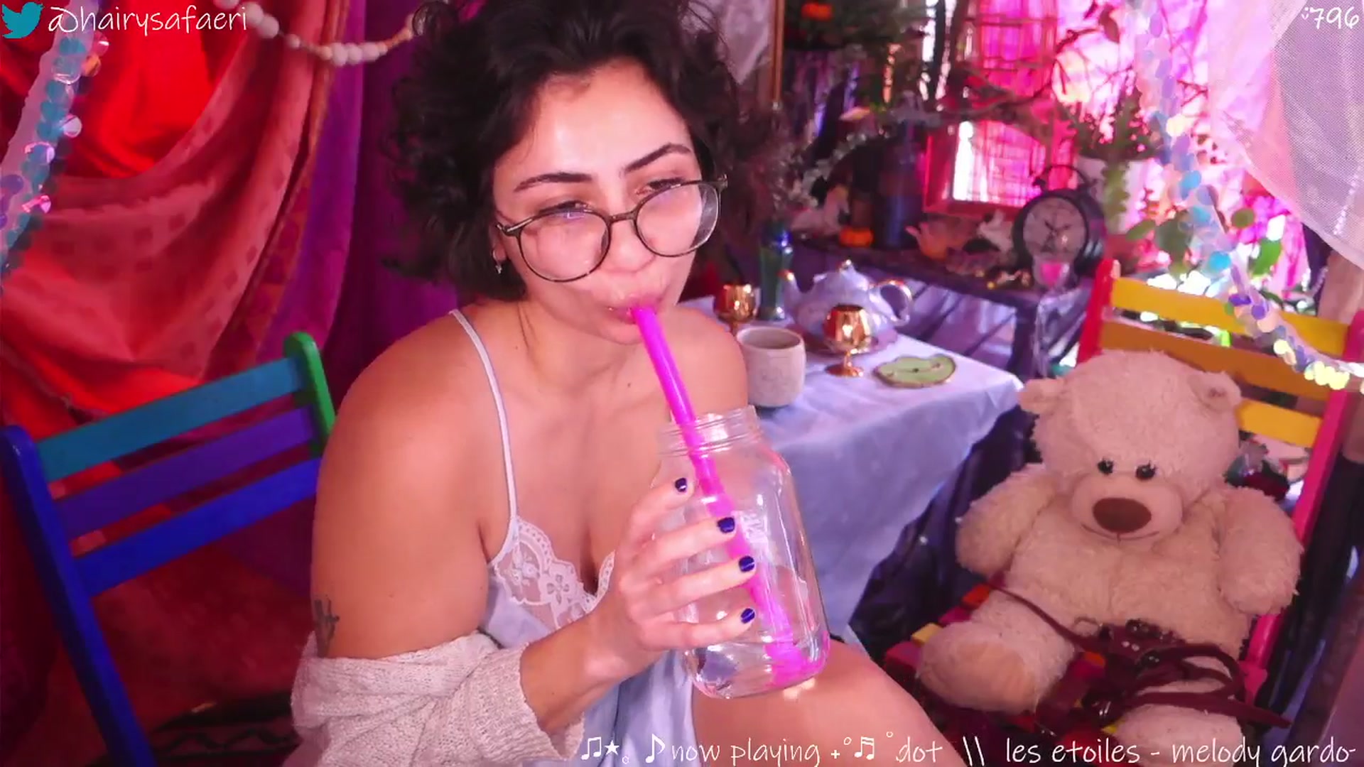 Gallery image thumbnail from HairySafaeri's myfreecams stream on, 09/24/2025, 14:53 image 3 of 20