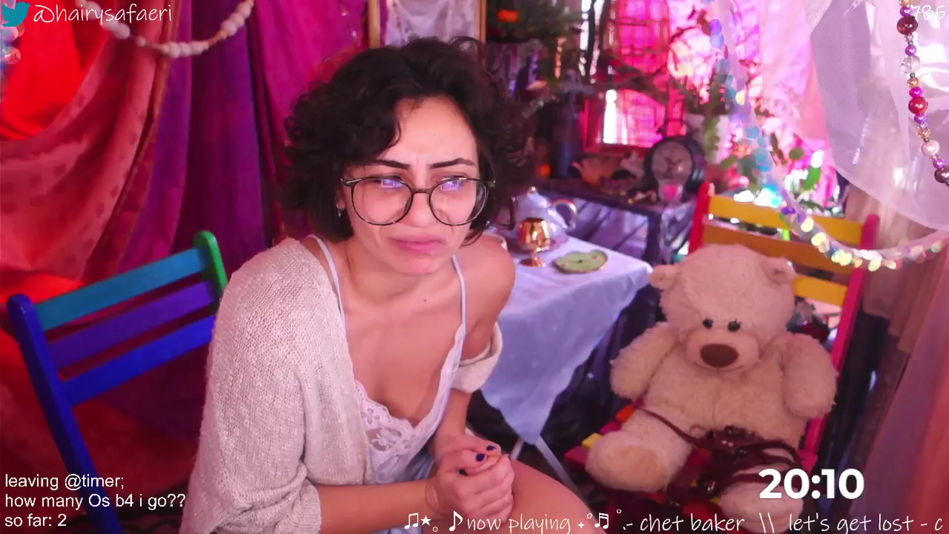 Gallery image thumbnail from HairySafaeri's myfreecams stream on, 09/24/2025, 16:23 image 15 of 20
