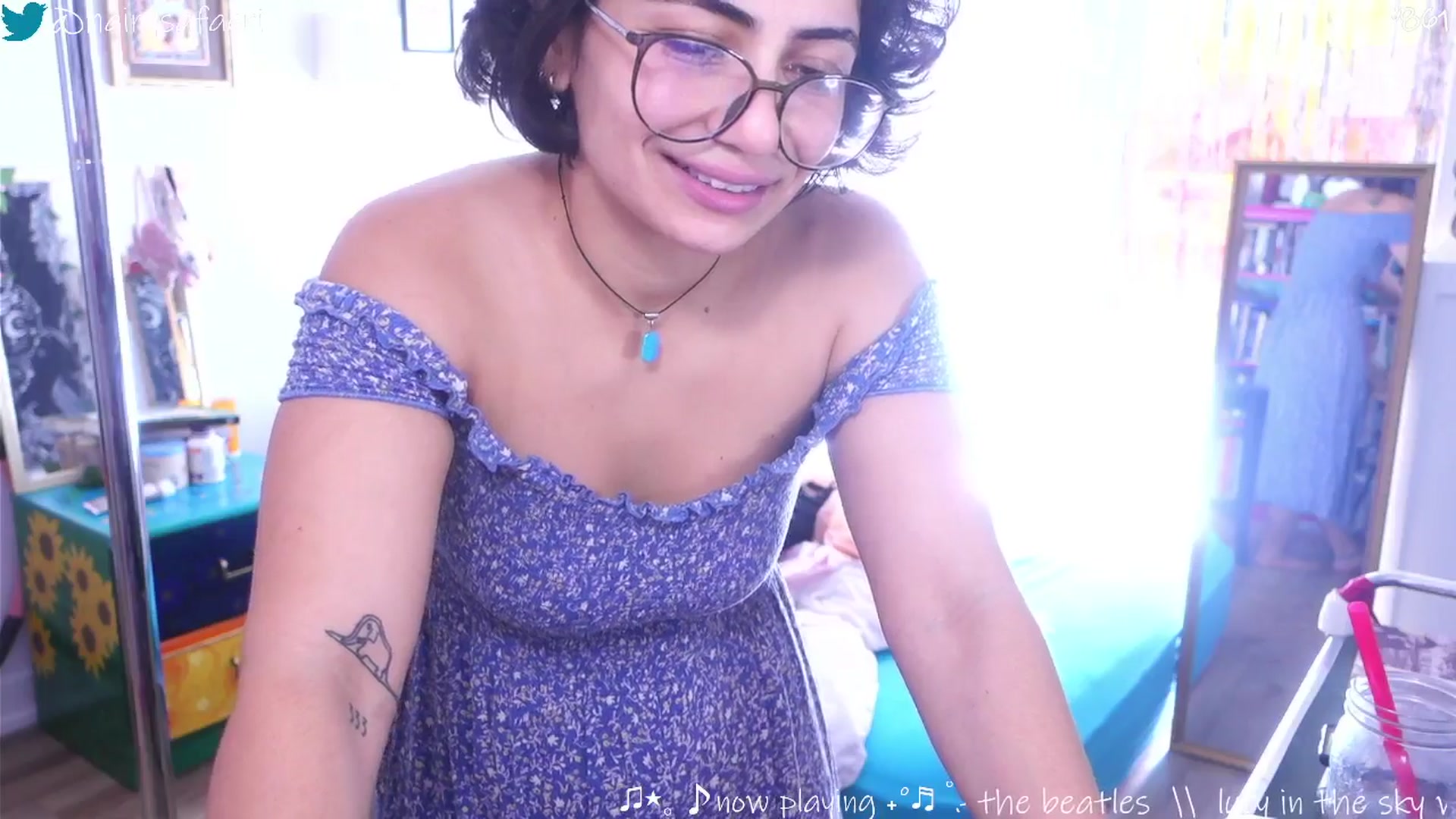 Gallery image thumbnail from HairySafaeri's myfreecams stream on, 09/26/2025, 18:15 image 11 of 20