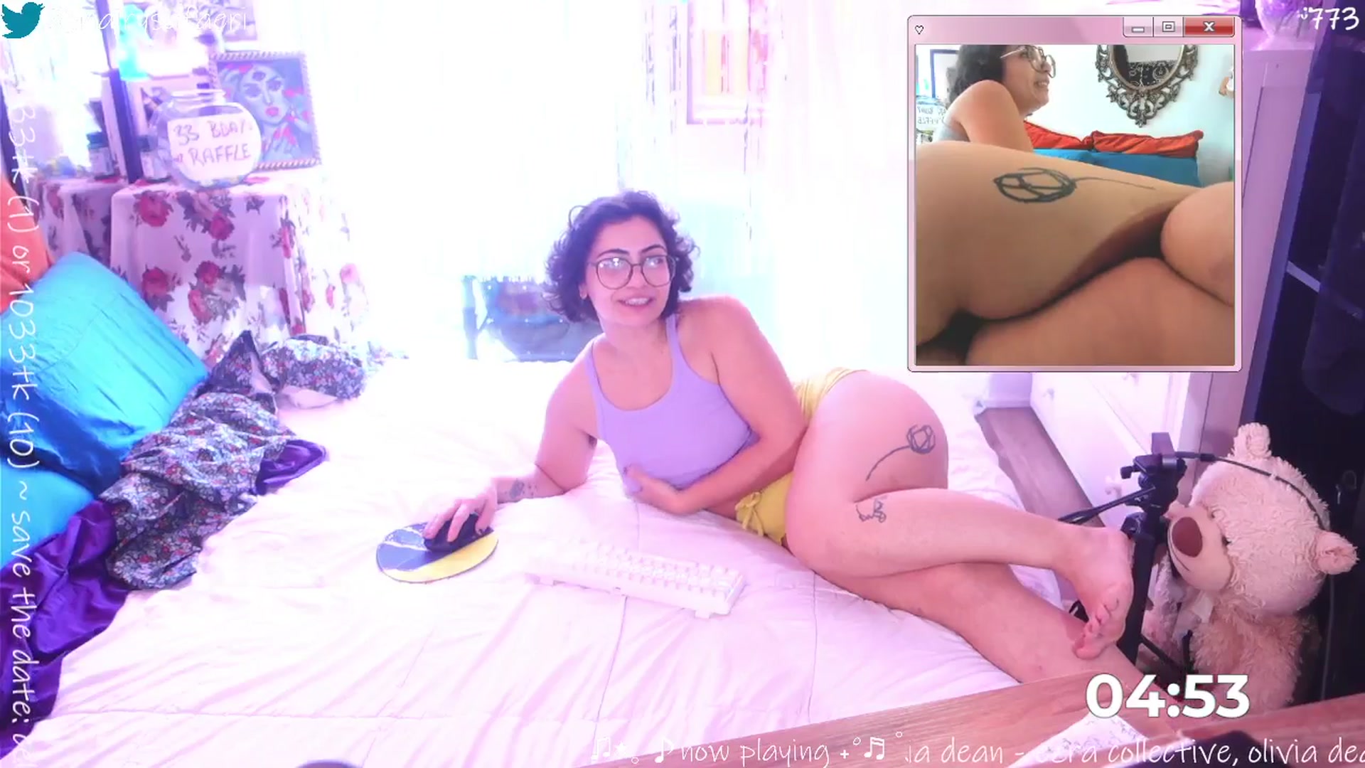 Gallery image thumbnail from HairySafaeri's myfreecams stream on, 10/06/2025, 20:16 image 2 of 20