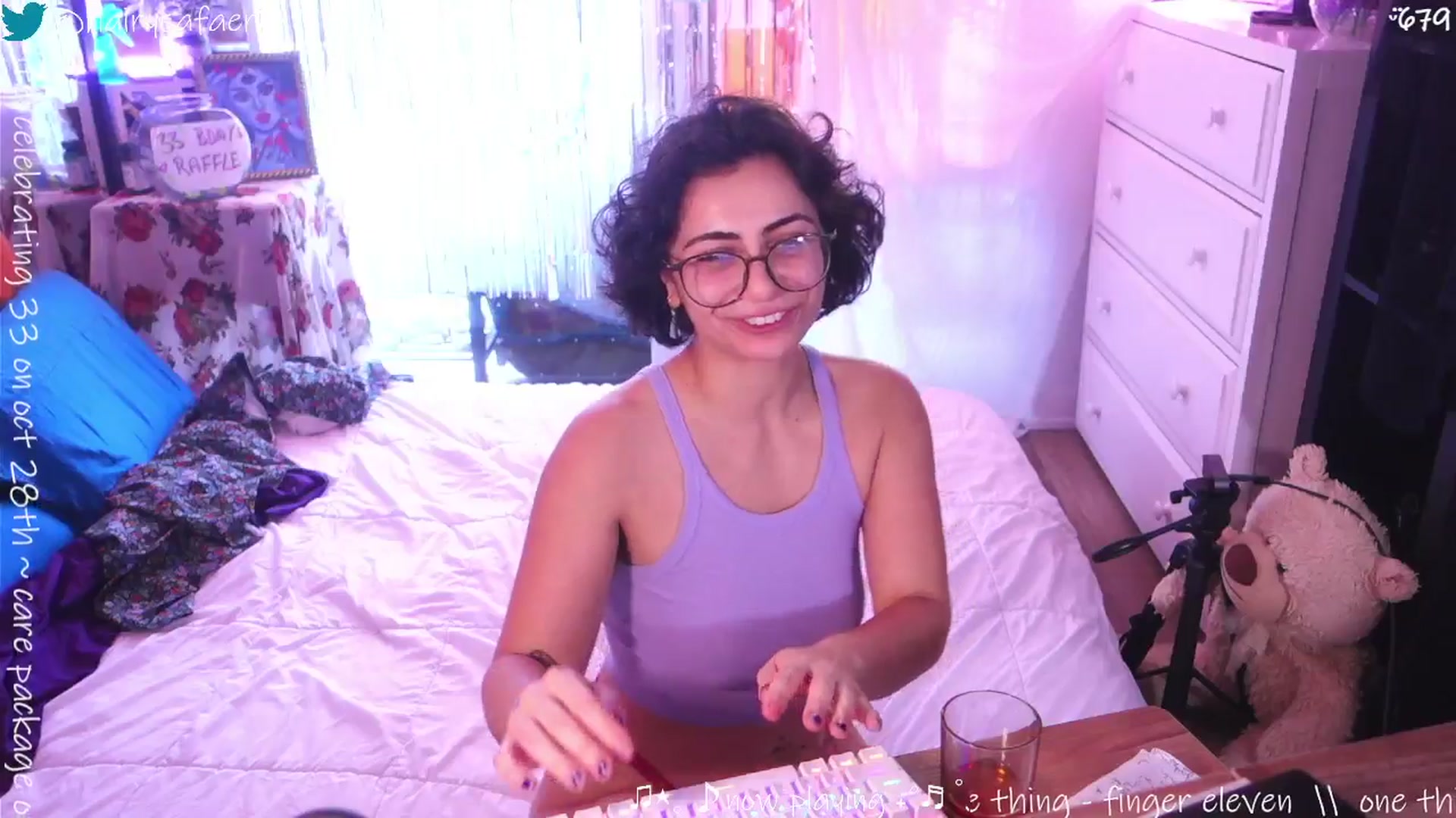 Gallery image thumbnail from HairySafaeri's myfreecams stream on, 10/06/2025, 20:16 image 17 of 20