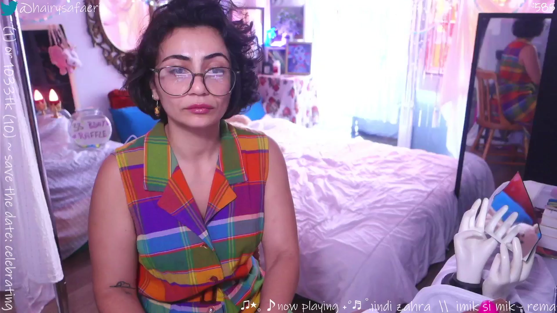 Gallery image thumbnail from HairySafaeri's myfreecams stream on, 10/07/2025, 18:19 image 1 of 20