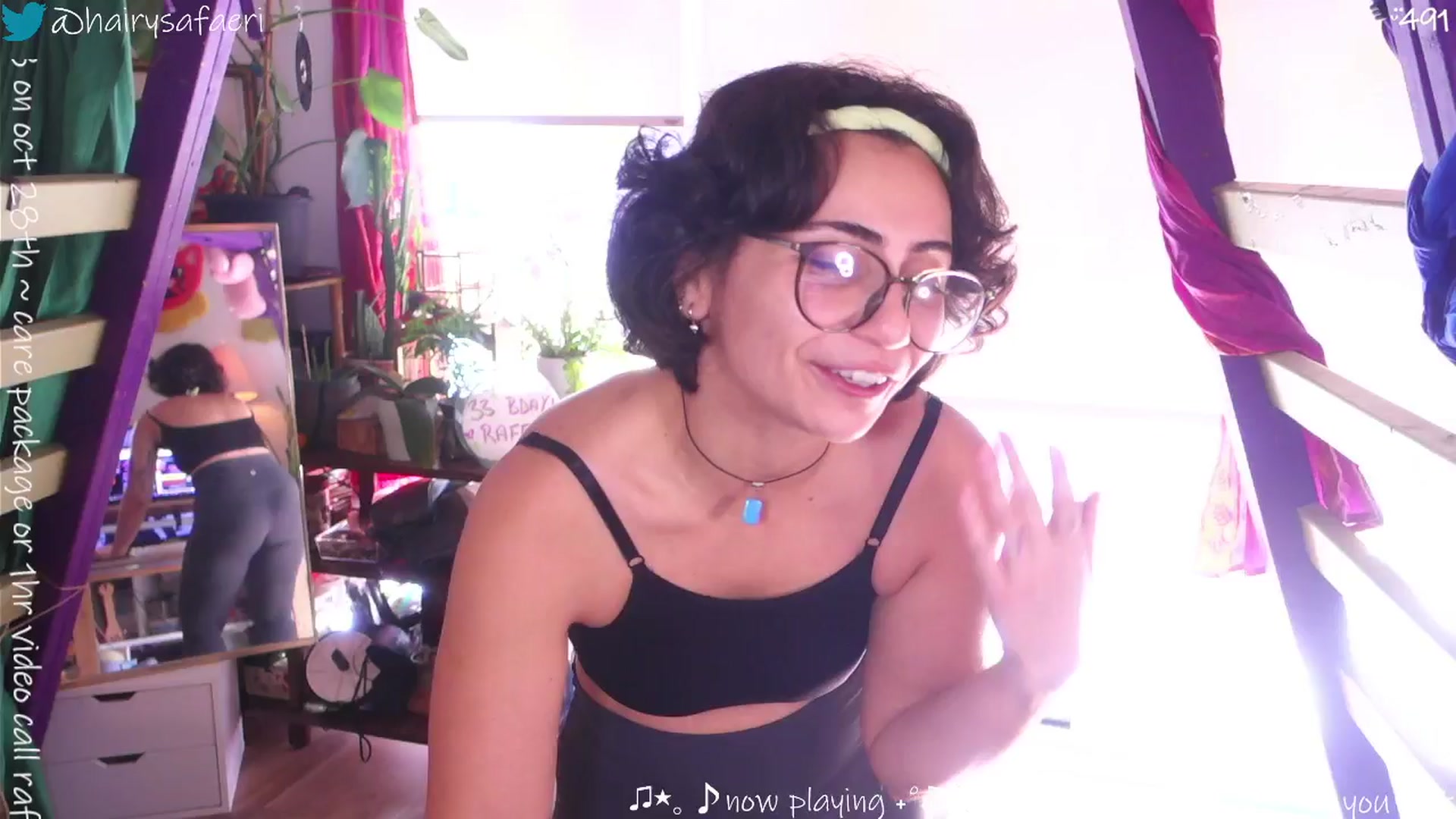 Gallery image thumbnail from HairySafaeri's myfreecams stream on, 10/08/2025, 17:43 image 16 of 20