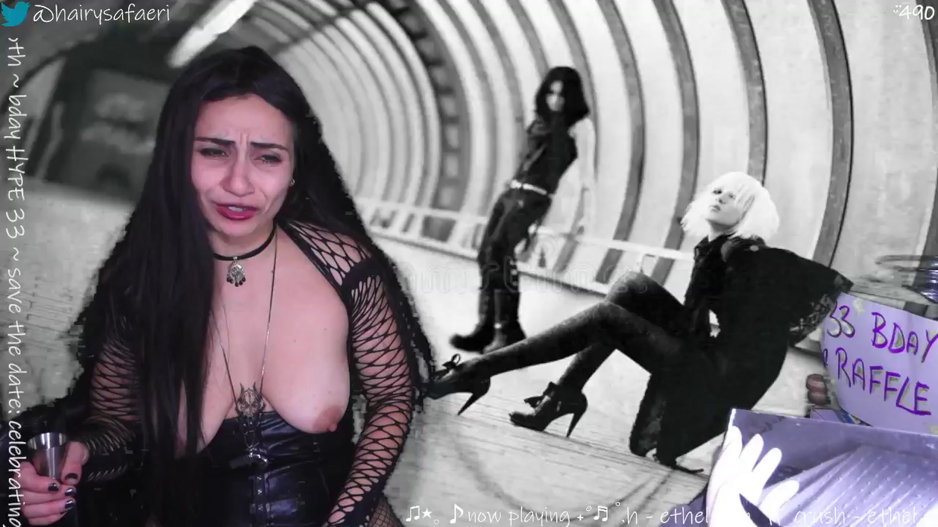 Gallery image thumbnail from HairySafaeri's myfreecams stream on, 10/10/2025, 03:06 image 14 of 20