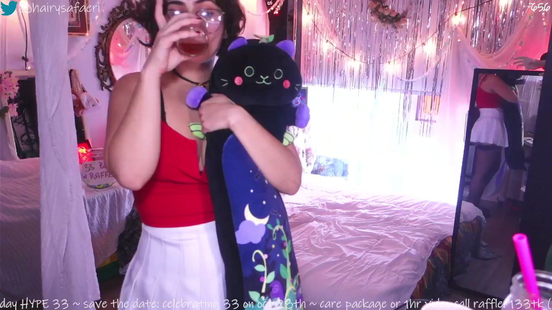 Gallery image thumbnail from HairySafaeri's myfreecams stream on, 10/15/2025, 19:09 image 18 of 20