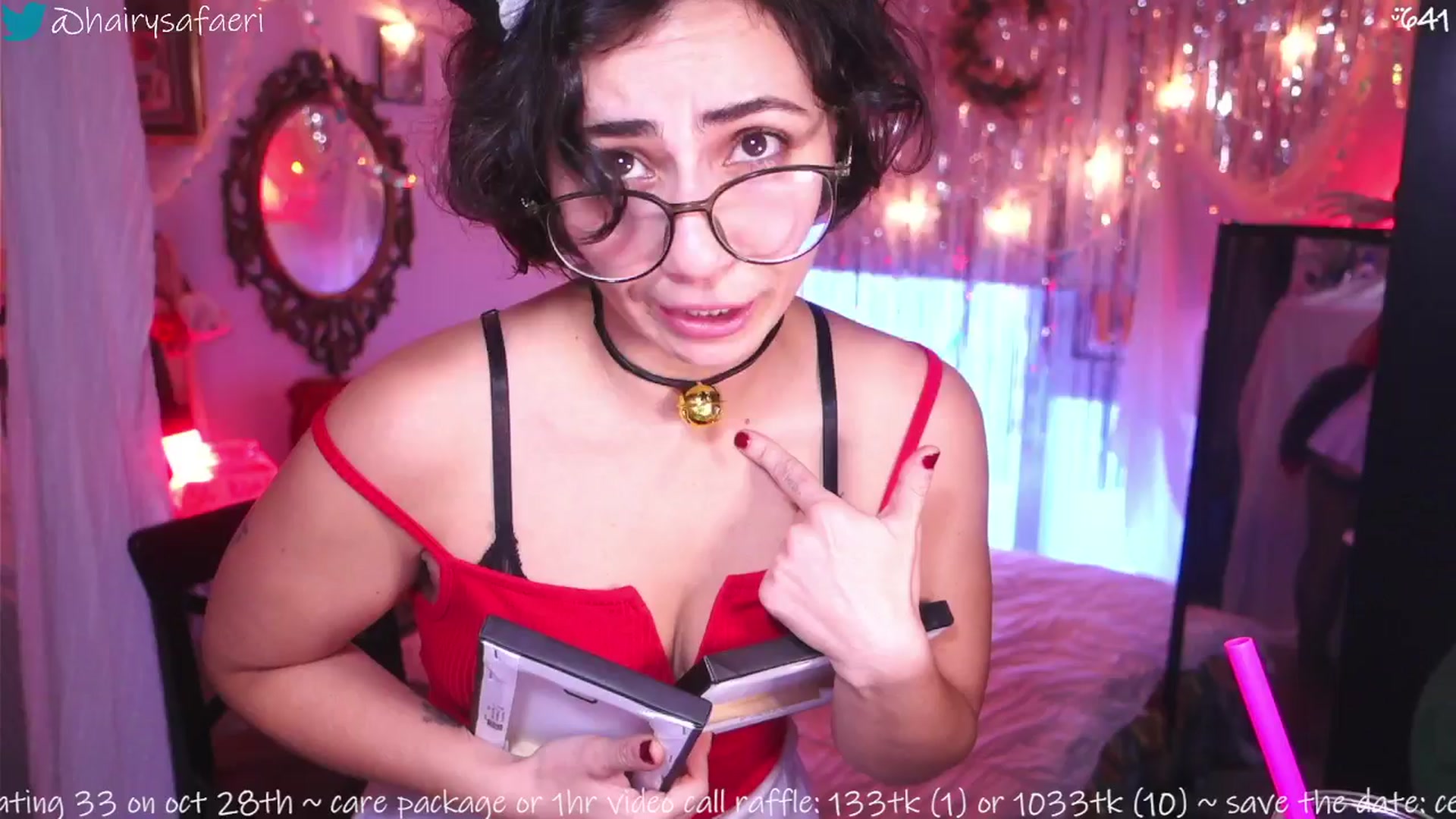 Gallery image thumbnail from HairySafaeri's myfreecams stream on, 10/15/2025, 20:21 image 16 of 20