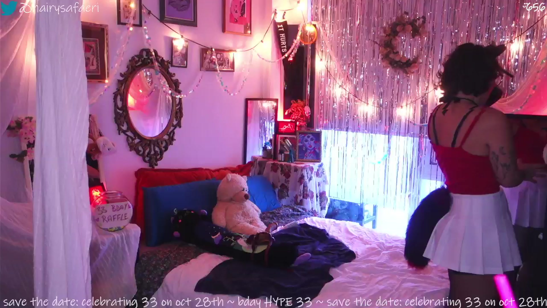 Gallery image thumbnail from HairySafaeri's myfreecams stream on, 10/15/2025, 20:21 image 3 of 20